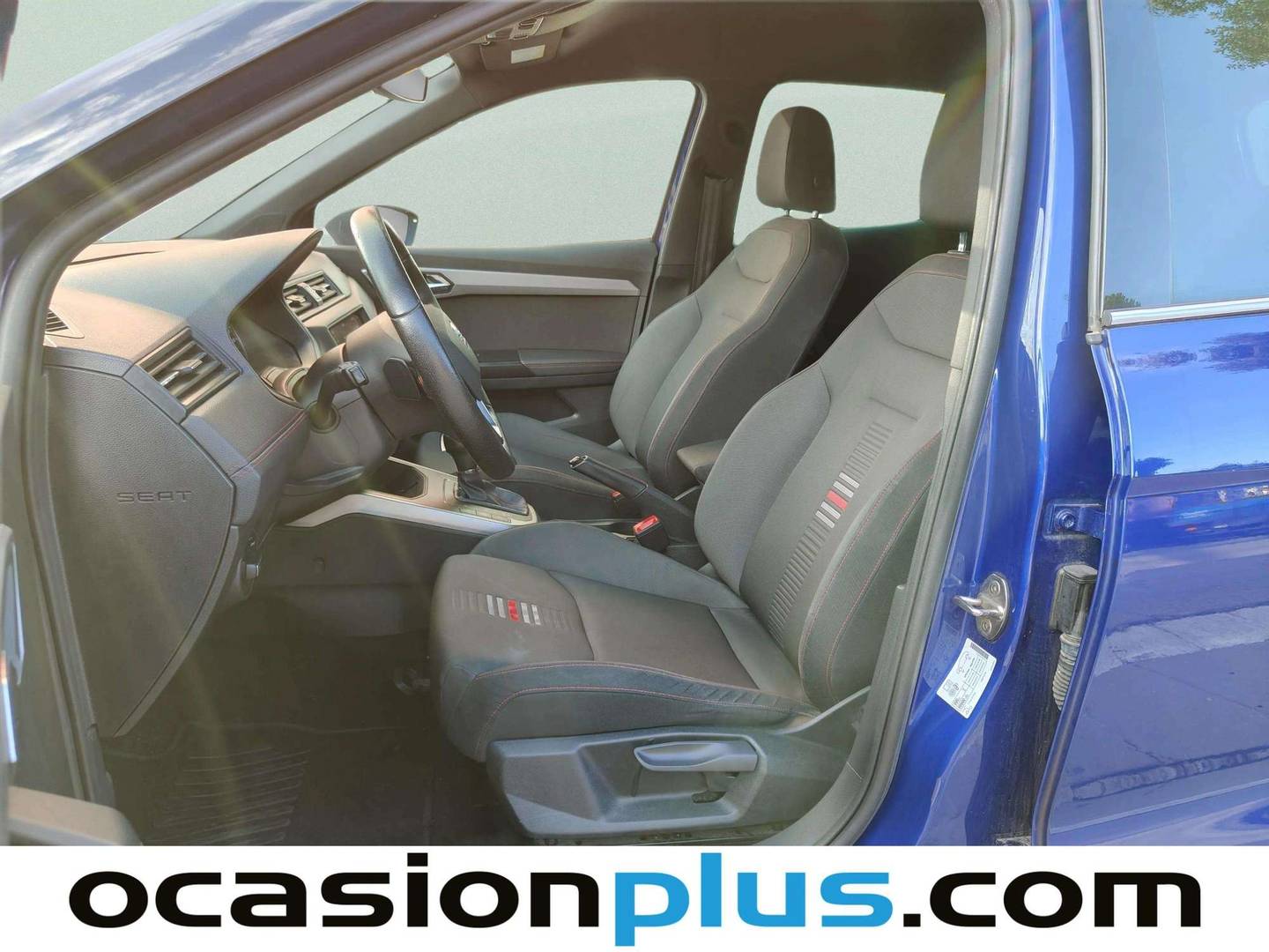 Foto asientos delanteros Seat Arona Seat Arona 1.0 TSI Ecomotive FR DSG (115 CV)