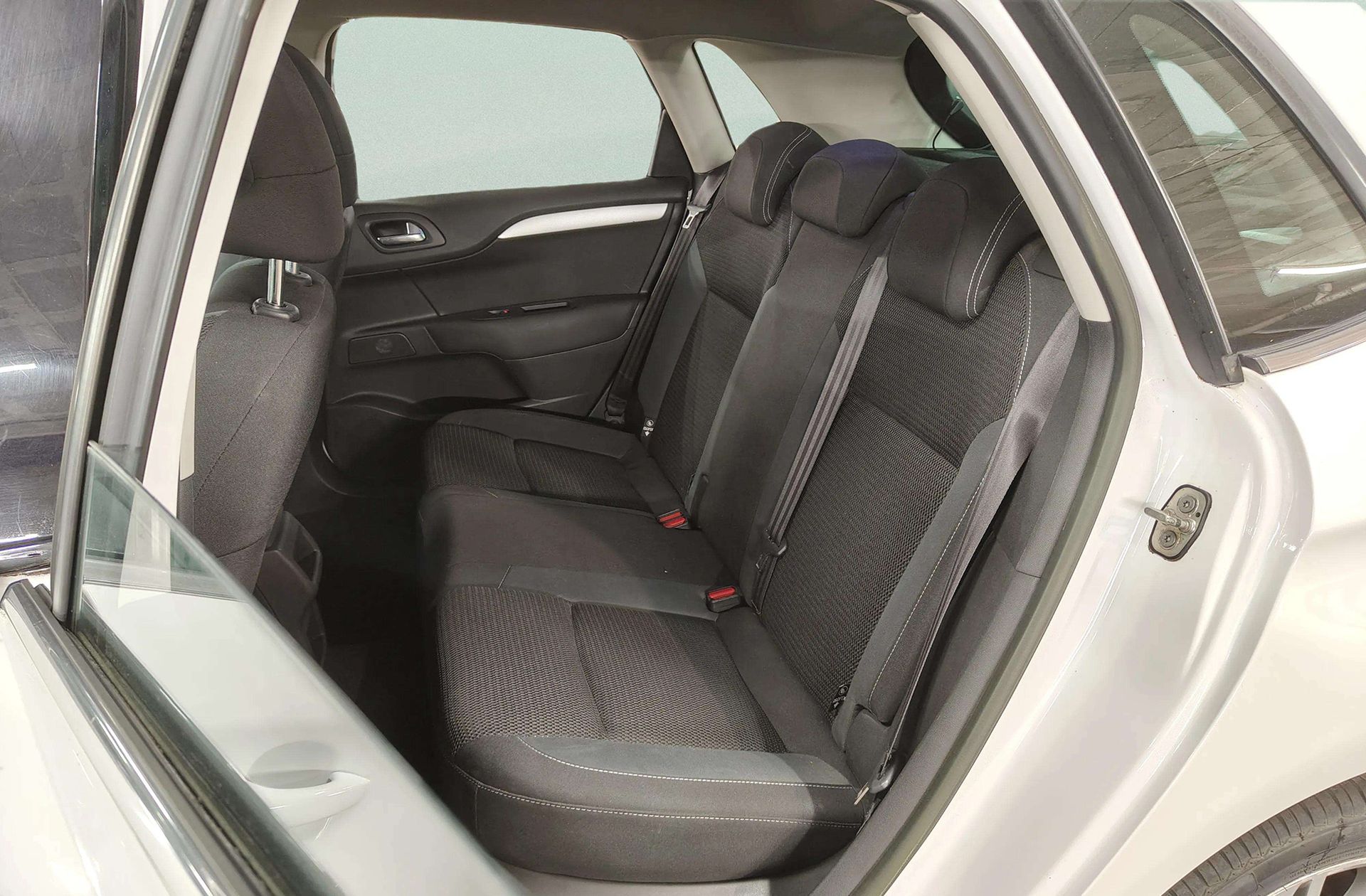 Citroën C4 1.6 e-HDI Collection - foto 9