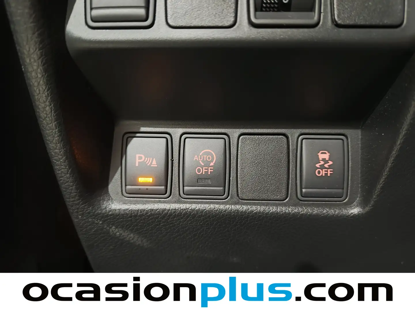 Foto Nissan QASHQAI Nissan Qashqai DIG-T 115 N-Connecta 4x2 (115 CV)