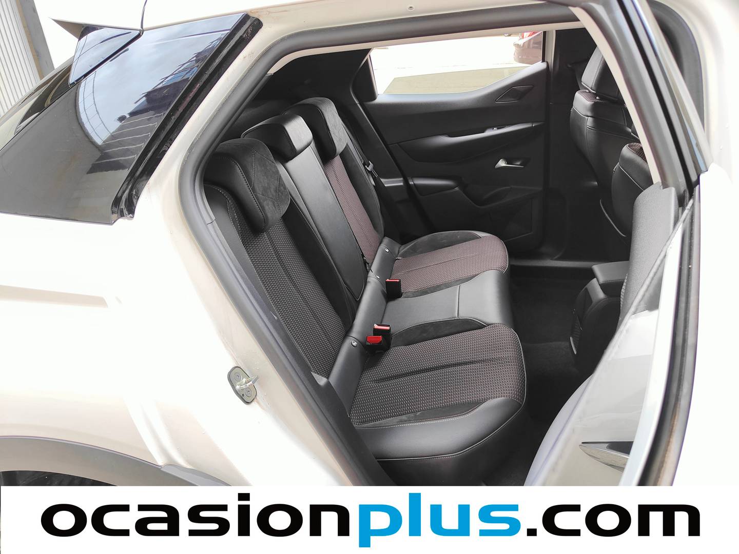 Foto DS DS 3 DS DS3 PureTech 130 Performance Line Auto (130 CV)