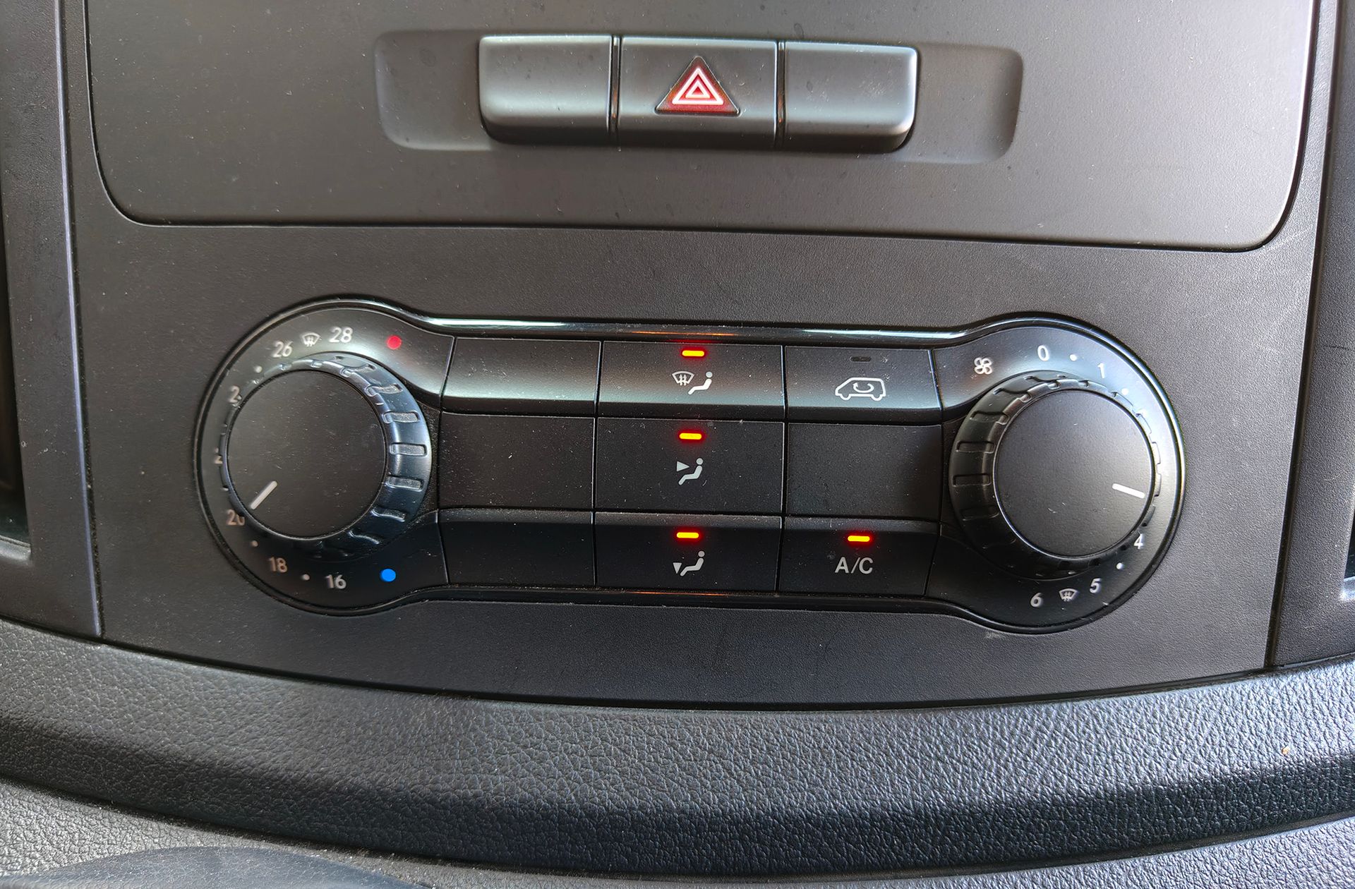 Mercedes-Benz Vito Furgon 111 CDI Larga - foto 21
