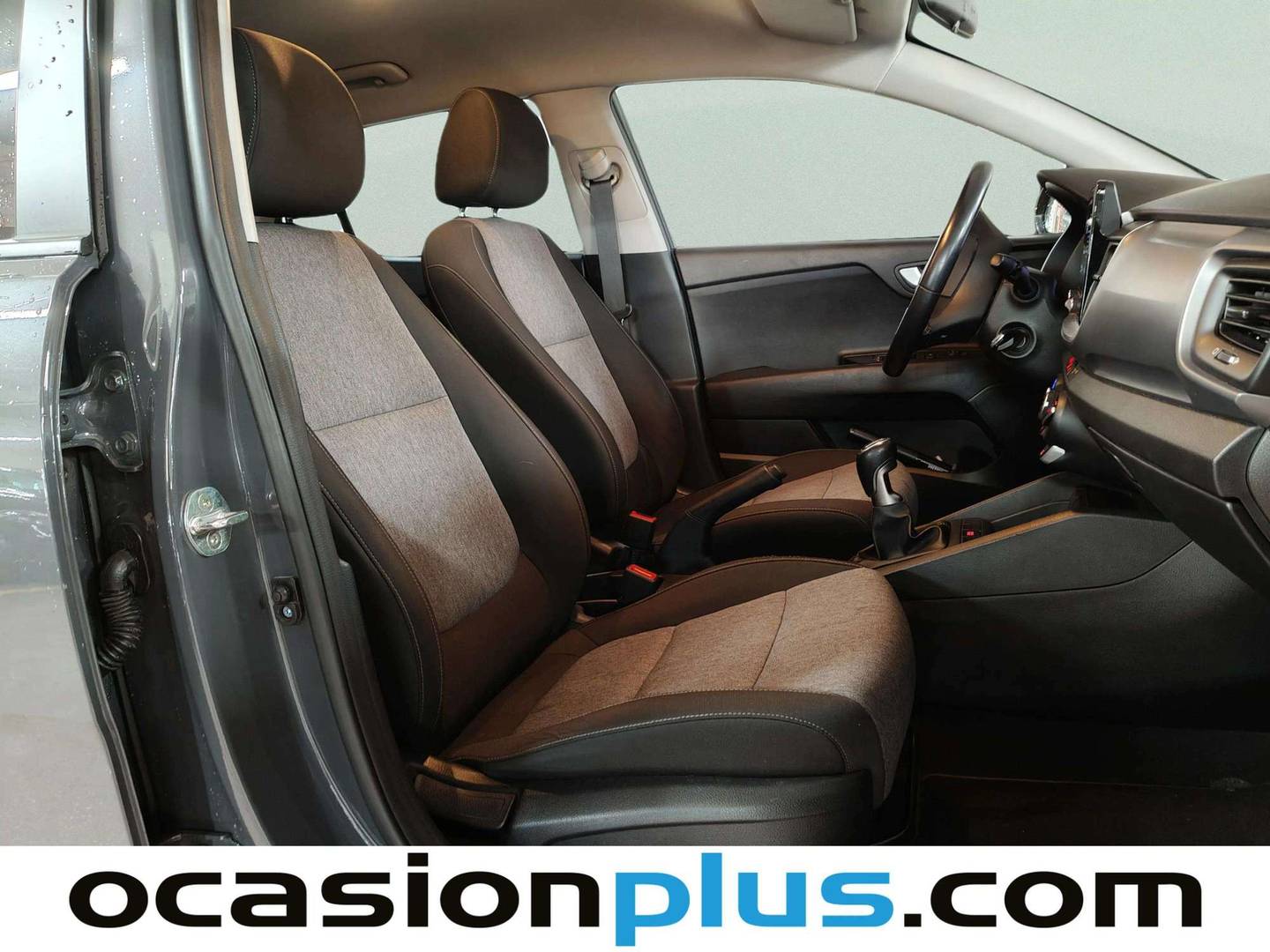 Foto KIA Stonic Kia Stonic 1.0 T-GDi MHEV iMT Concept (100 CV)