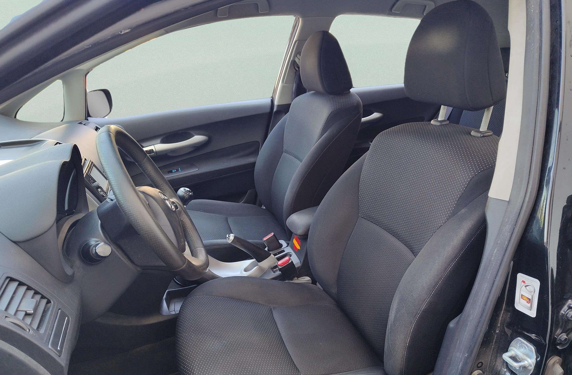 Toyota Auris 1.6 VVT-i Active - foto 9