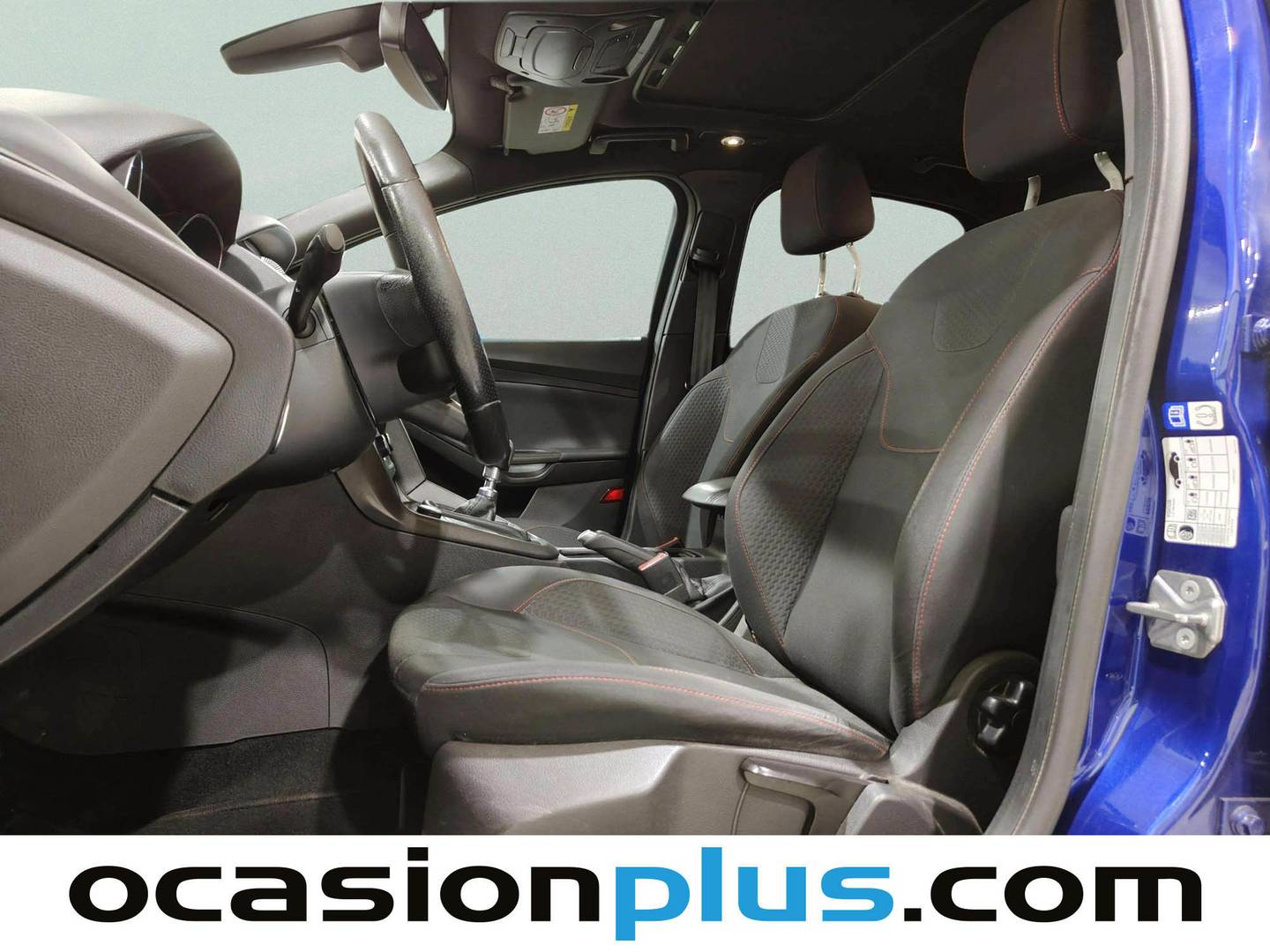 Foto asientos delanteros Ford Focus Ford Focus 1.5 Ecoboost ST-Line Red&Black (182 CV)