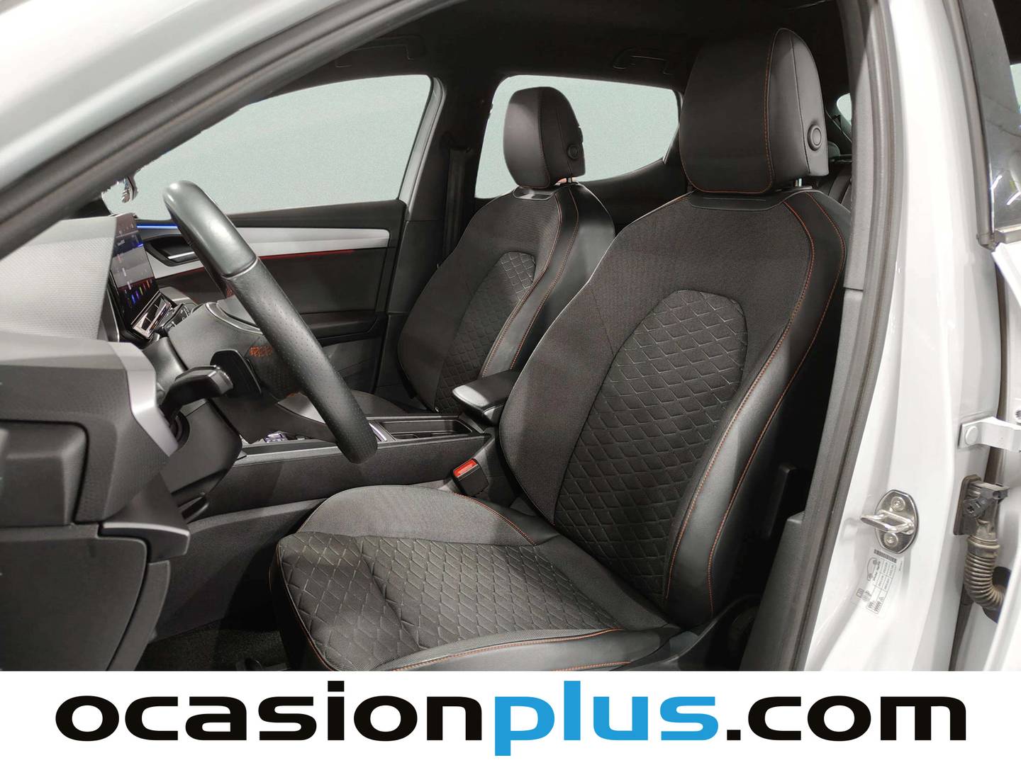 Foto asientos delanteros Seat León Seat León 1.5 eTSI S&S FR Special Edition DSG (150 CV)