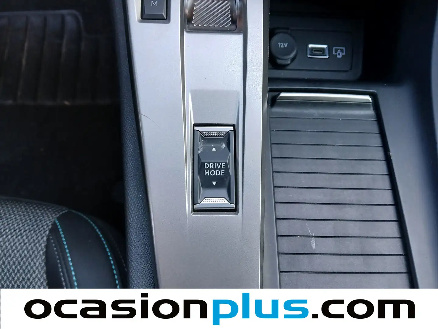 Foto Peugeot 308 Peugeot 308 Allure Hybrid eDCS6 (145 CV)