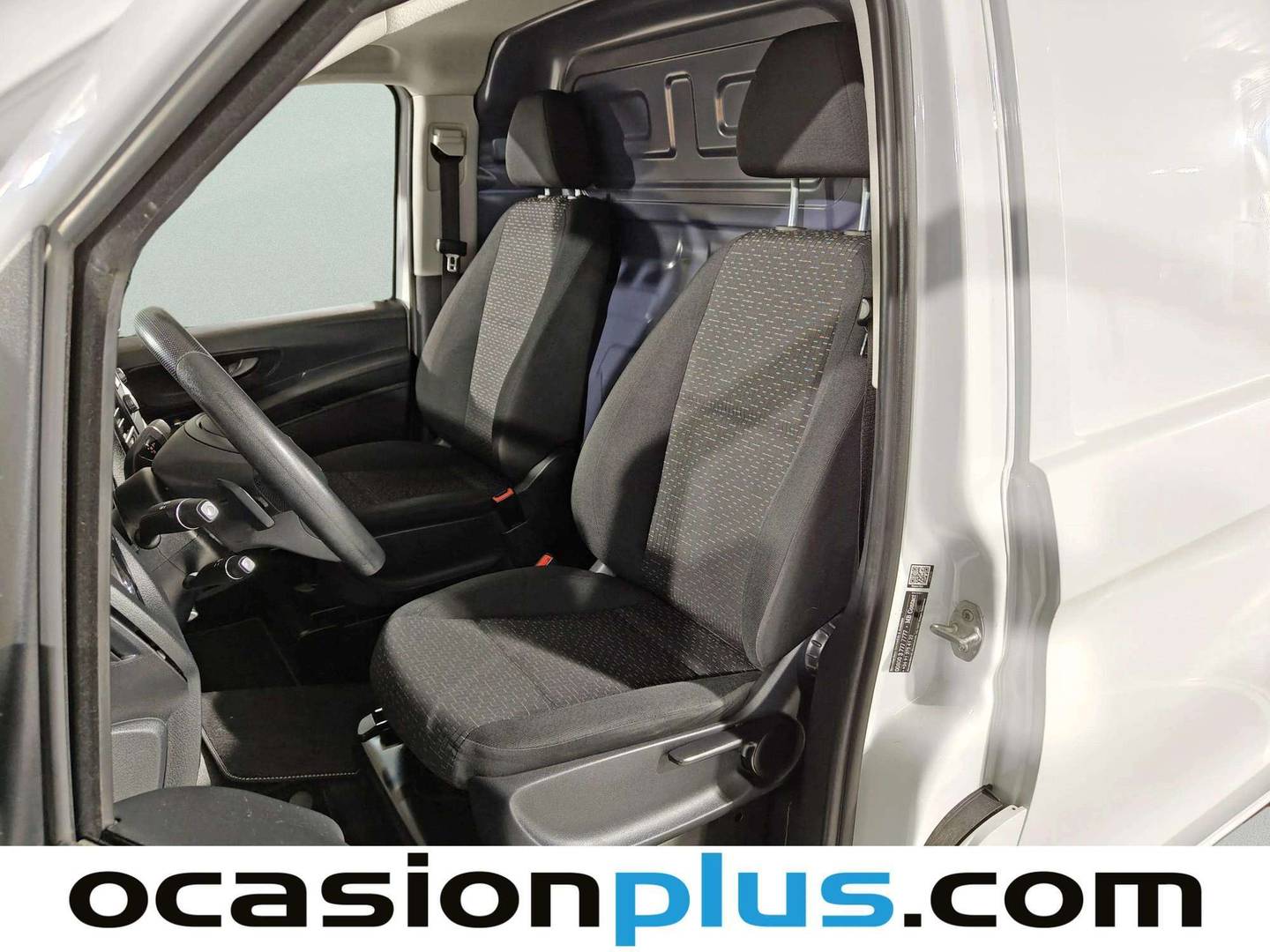 Foto Mercedes Vito Mercedes-Benz Vito Furgon 114 CDI Pro larga AT (136 CV)