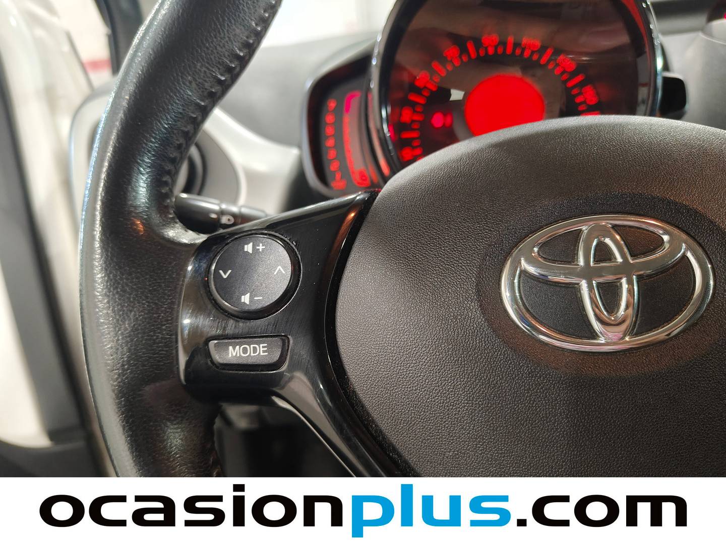 Toyota Aygo Toyota Aygo 1.0 70 x-play (69 CV) de ocasión
