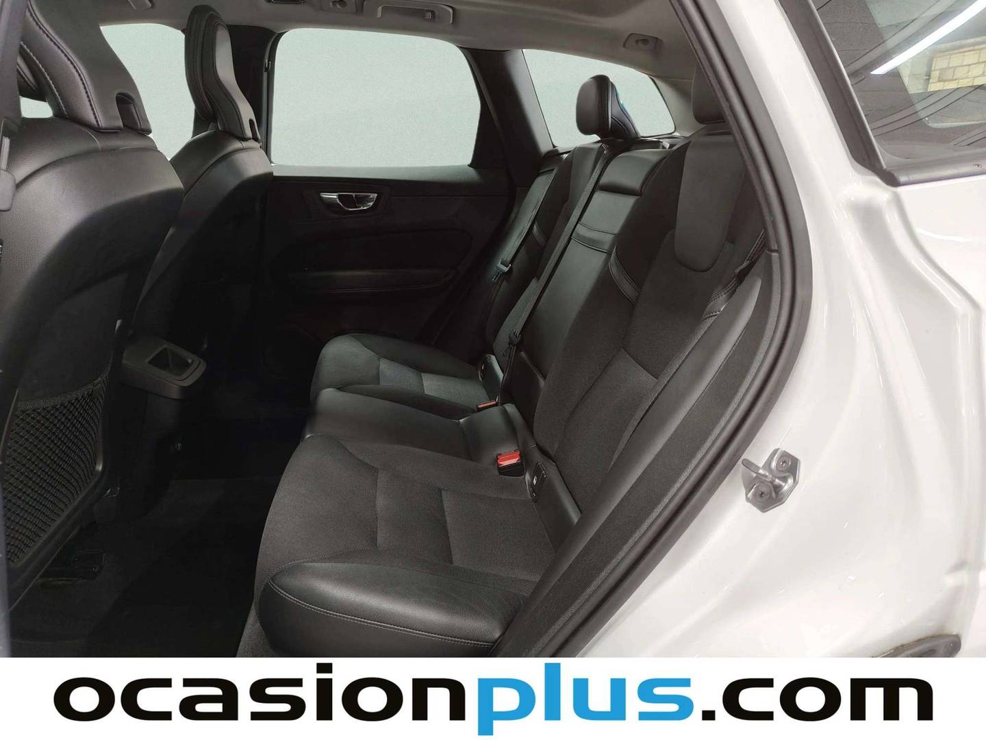 Foto asientos traseros Volvo XC60 Volvo XC60 D4 Momentum Auto (190 CV)