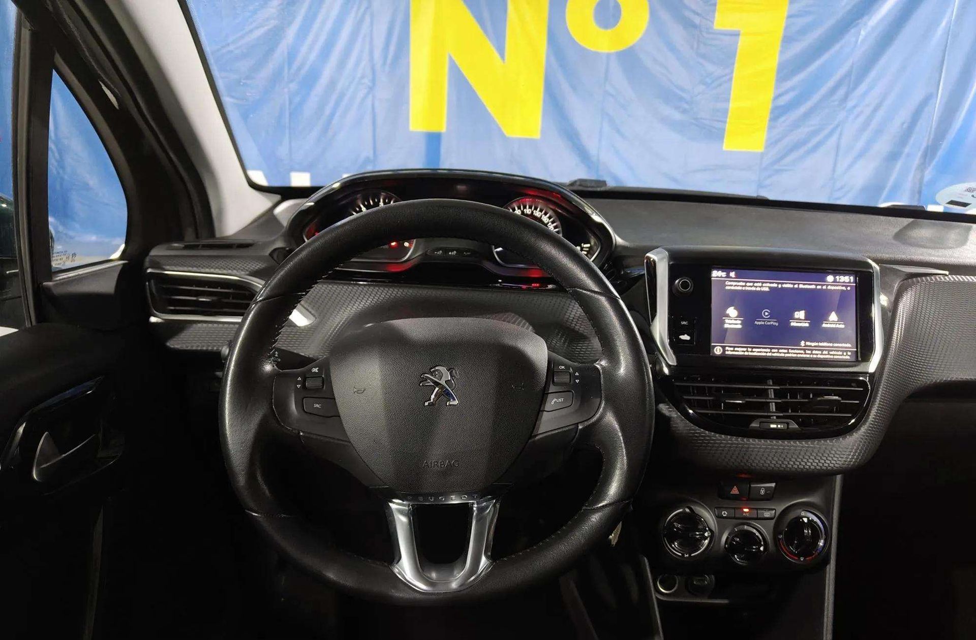 Peugeot 2008 BlueHDi 100 Signature - foto 18