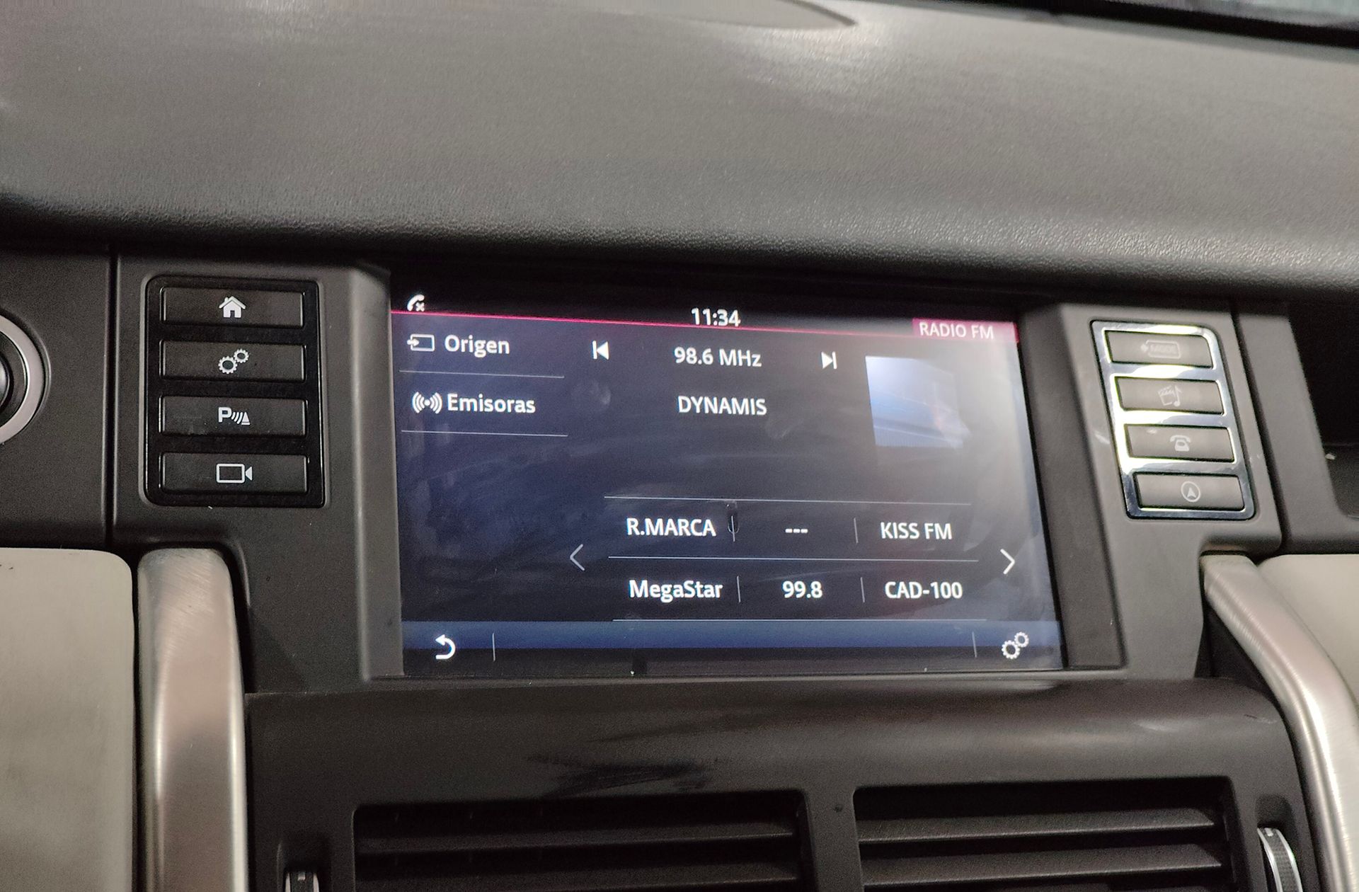 Land Rover Discovery Sport 2.0L TD4 HSE 4x4 - foto 33