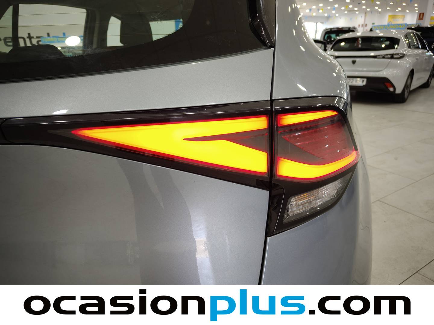 Foto KIA Sportage Kia Sportage 1.6 CRDi MHEV Business 4x2 (136 CV)