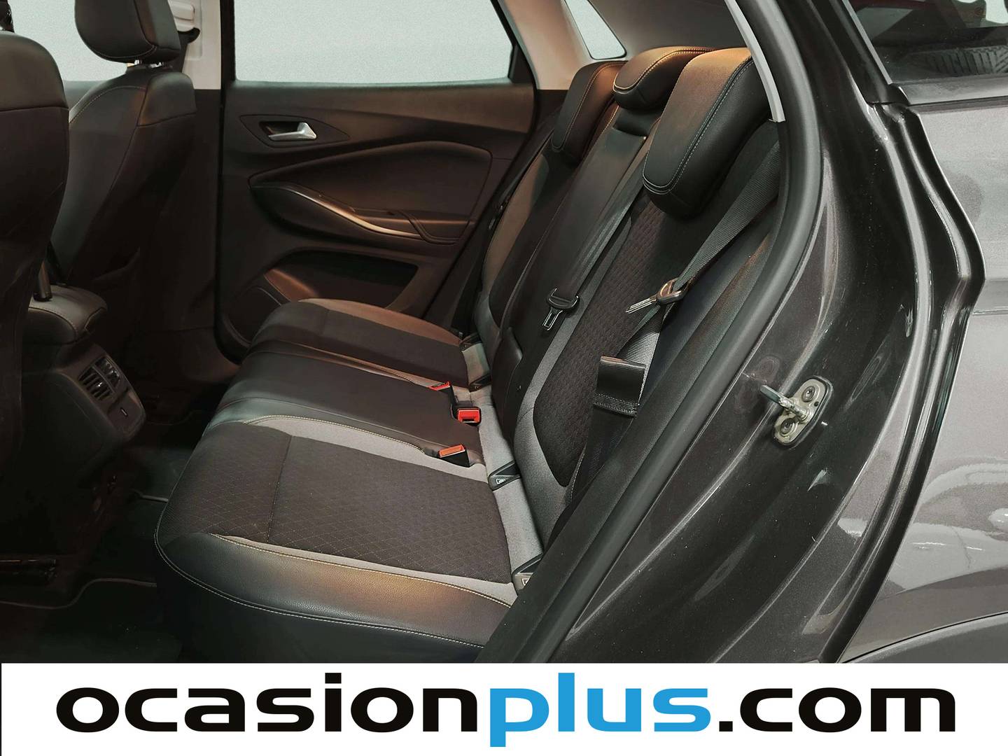 Foto asientos traseros Opel Grandland X Opel Grandland X 1.6 CDTi Excellence  (120 CV)
