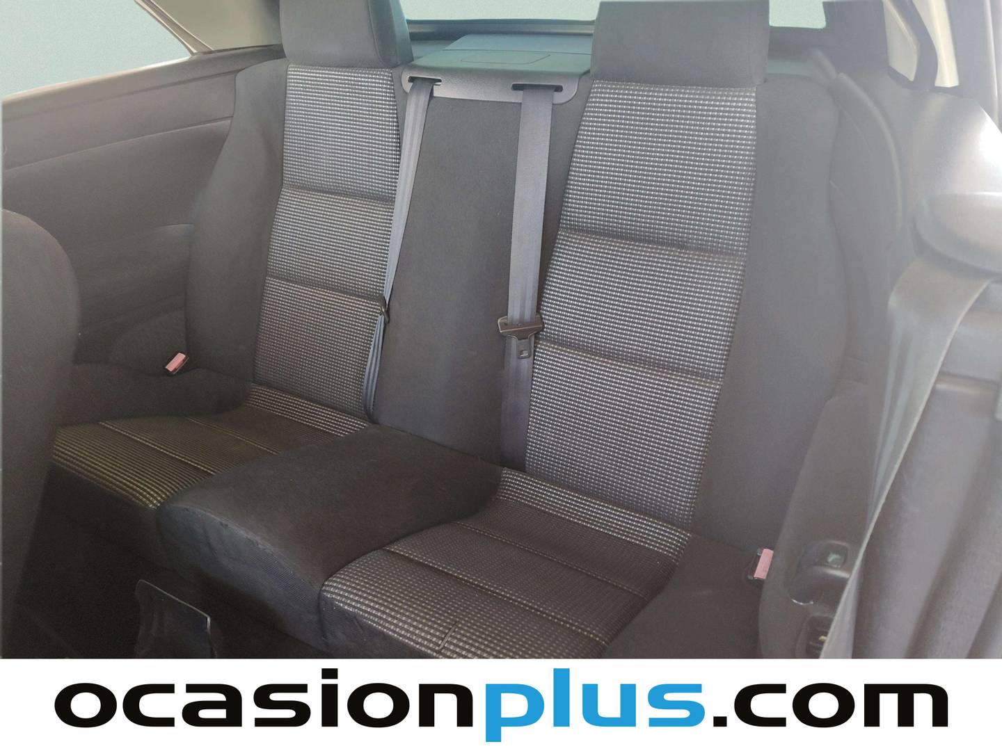Foto asientos traseros Peugeot 307 Peugeot 307 1.6 16v Cabrio (110 CV)