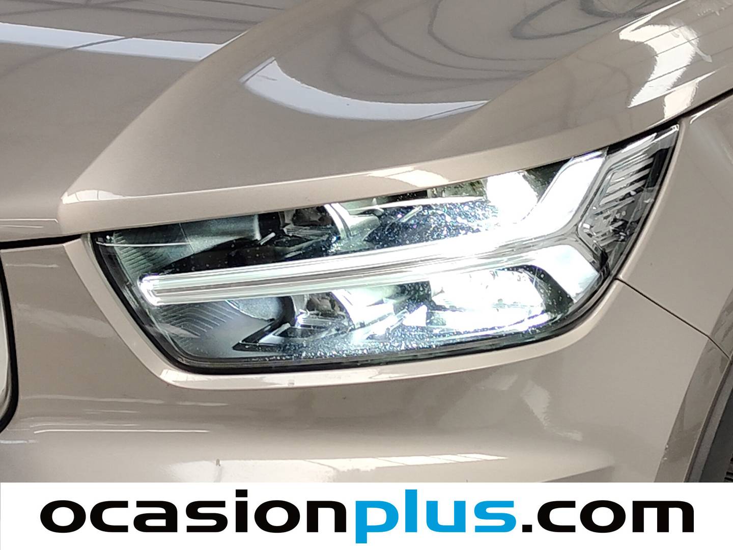Acabados Volvo XC40 Volvo XC40 D3 Business Plus (150 CV)