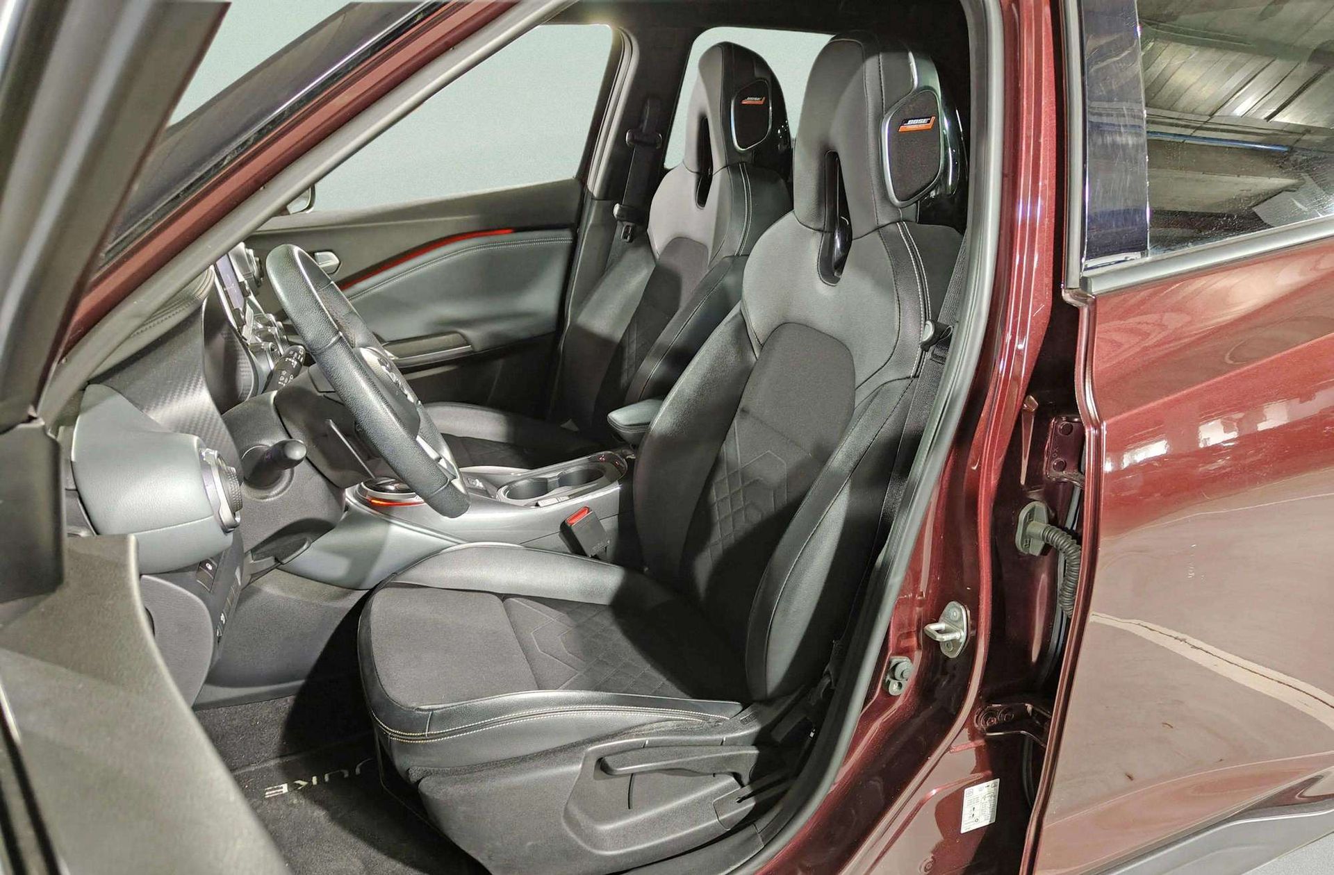 Nissan Juke 1.0 DIG-T Tekna DCT - foto 13