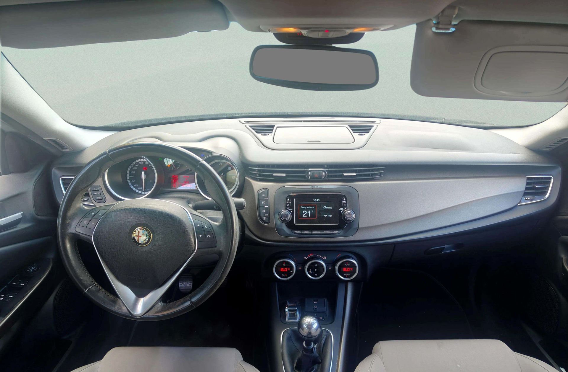 Alfa Romeo Giulietta 1.6 JTDm Distinctive - foto 6
