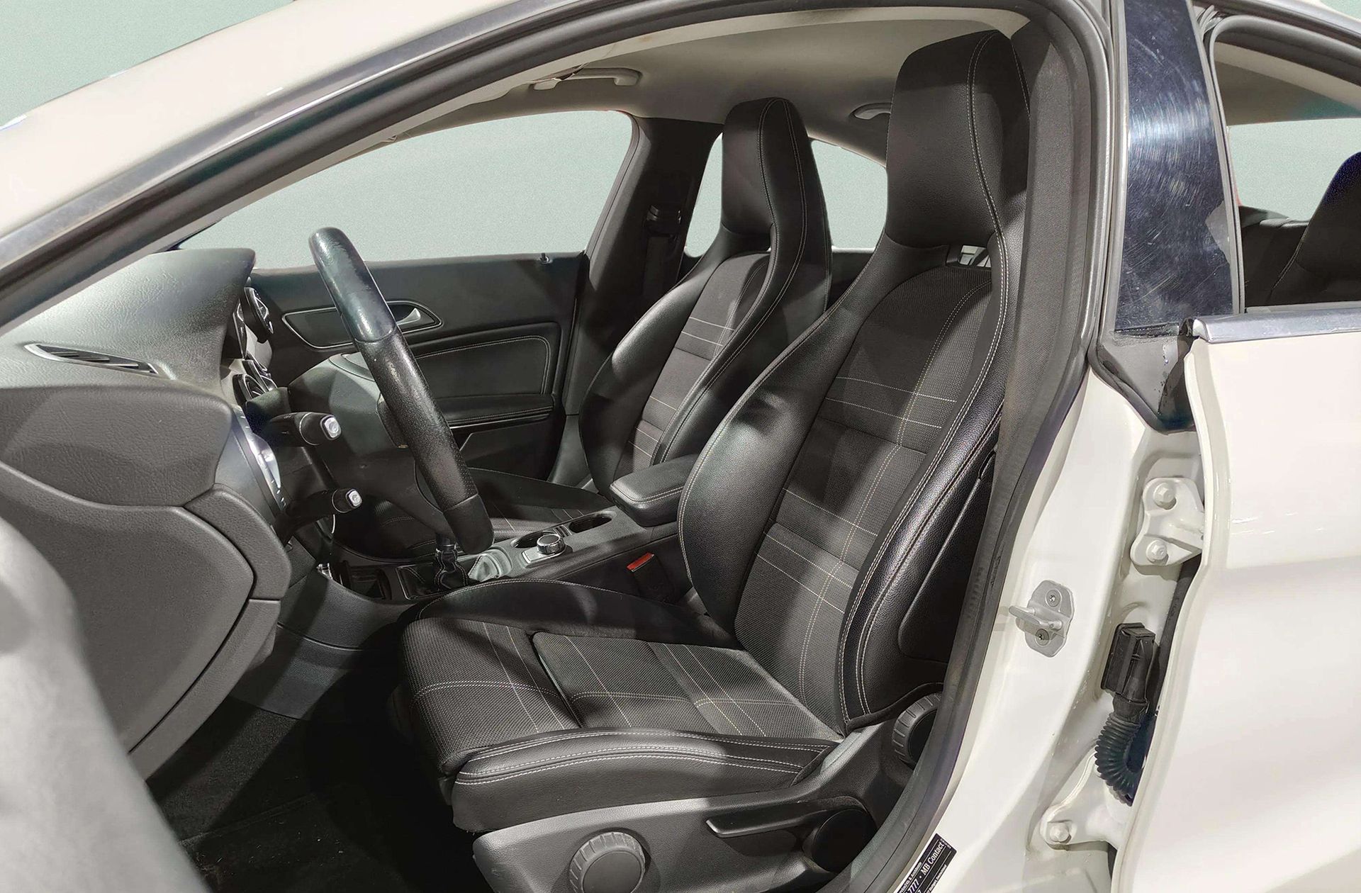 Mercedes-Benz CLA 200 d - foto 10