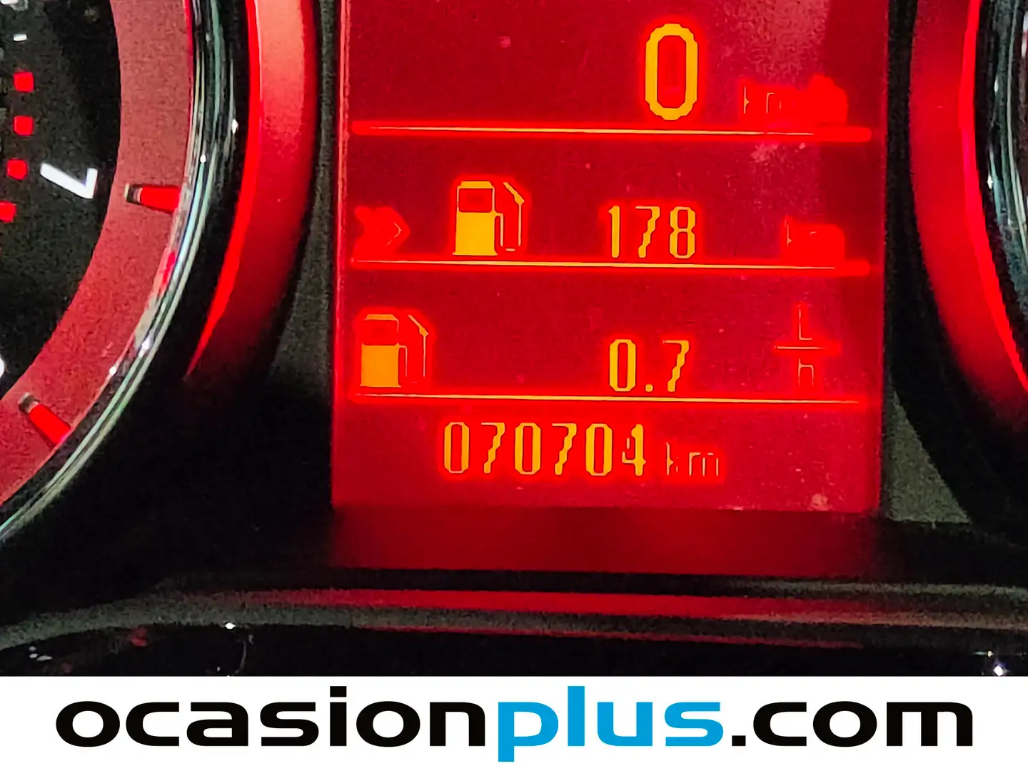 Foto Opel Adam Opel Adam 1.4 XEL Rocks (87 CV)