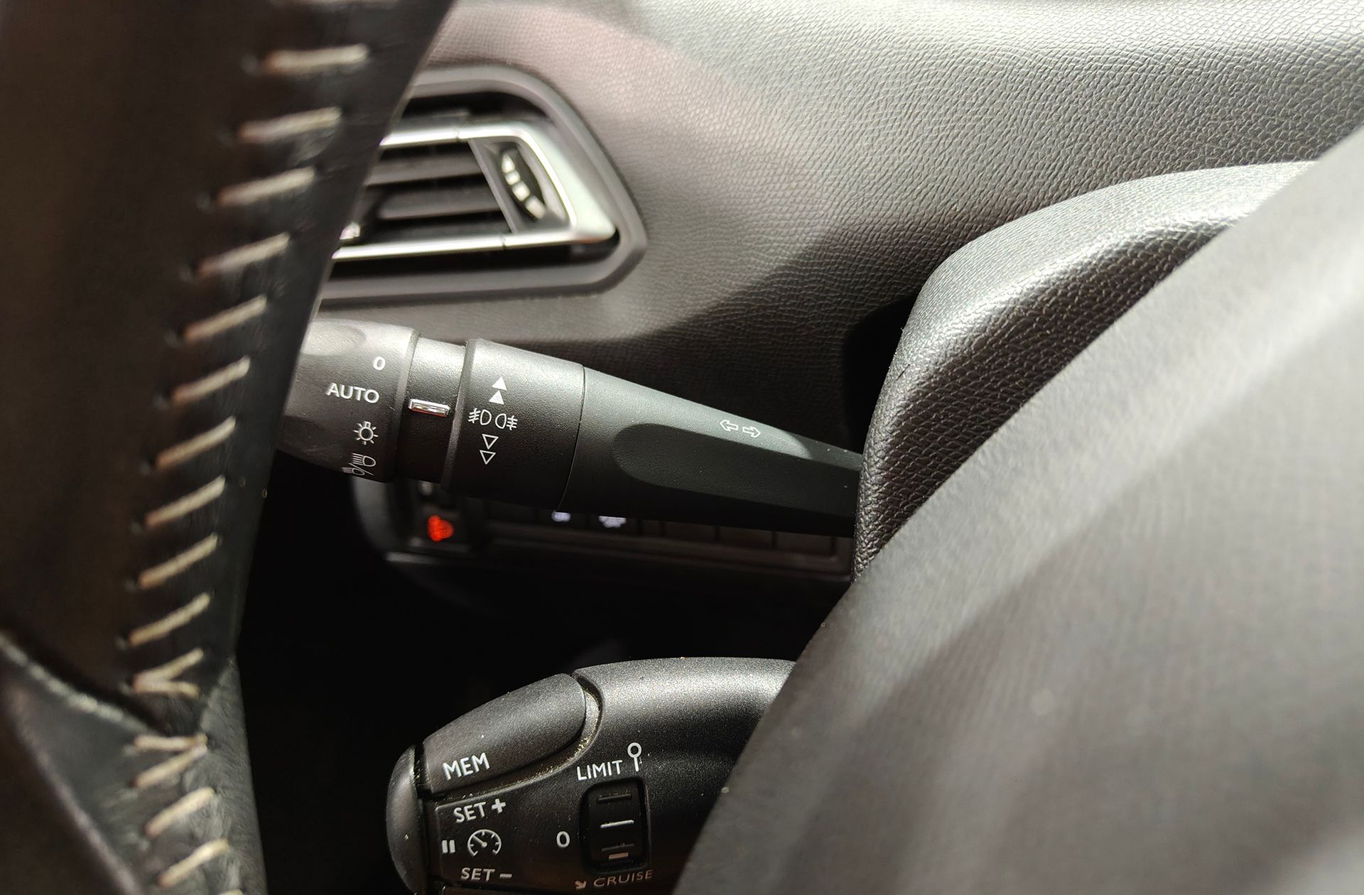 Peugeot 308 SW PureTech 110 Style - foto 21
