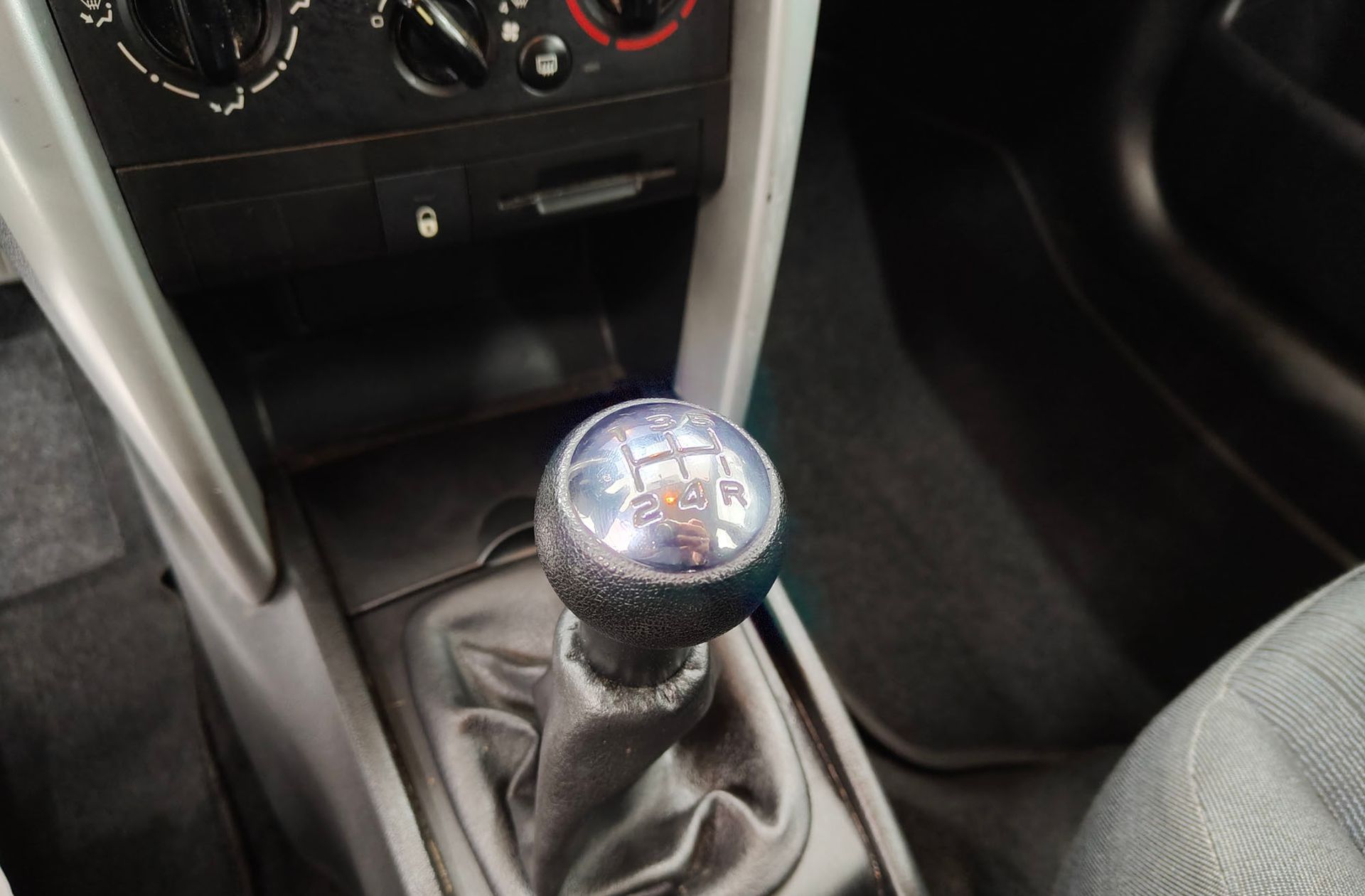 Peugeot 207 1.4 Urban - foto 5