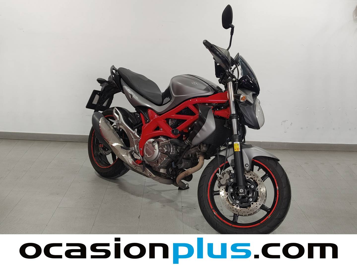 Foto Suzuki Gladius SV 650 ABS Suzuki Gladius SV 650 ABS (48 CV)