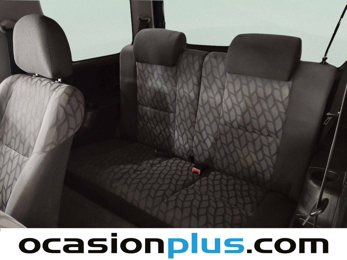 Foto asientos traseros Mitsubishi Montero iO Mitsubishi Montero IO 1.8 GDI Plus  (120 CV)