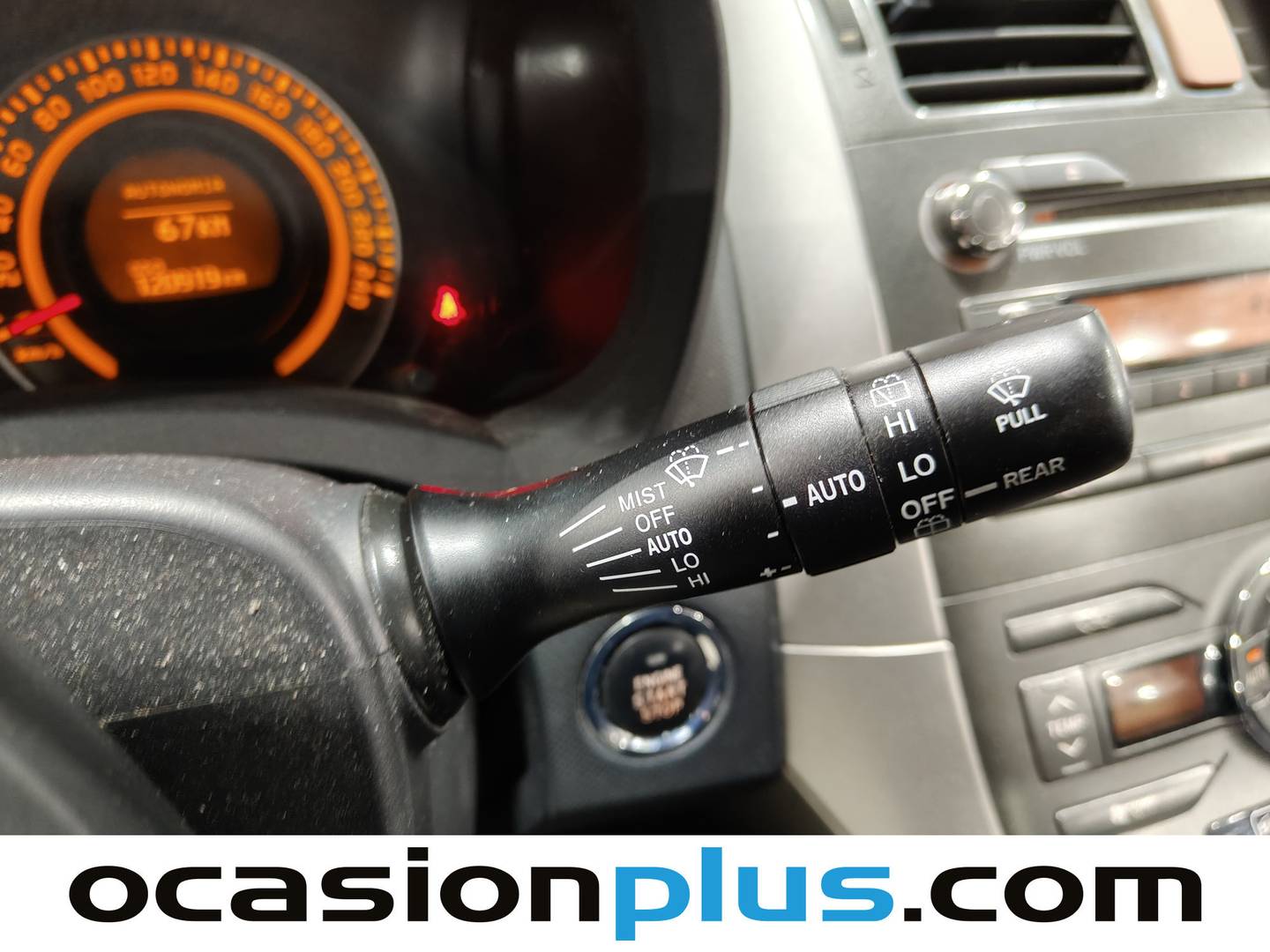 Equipamiento del Toyota Auris Toyota Auris 1.6 VVT-I Dual Sol (124 CV)