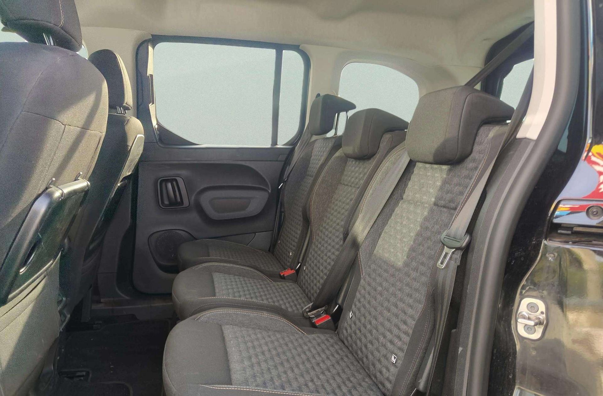 Peugeot Rifter BlueHDi 130 GT Standard - foto 11