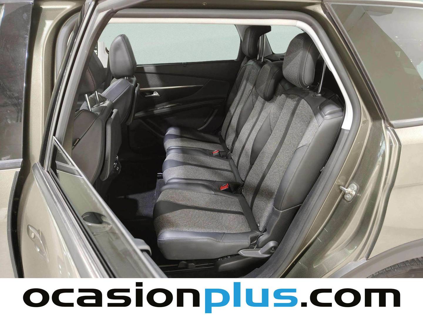 Foto asientos traseros Peugeot 5008 Peugeot 5008 BlueHDi 130 S&S Allure EAT8 (130 CV) 7 Plazas