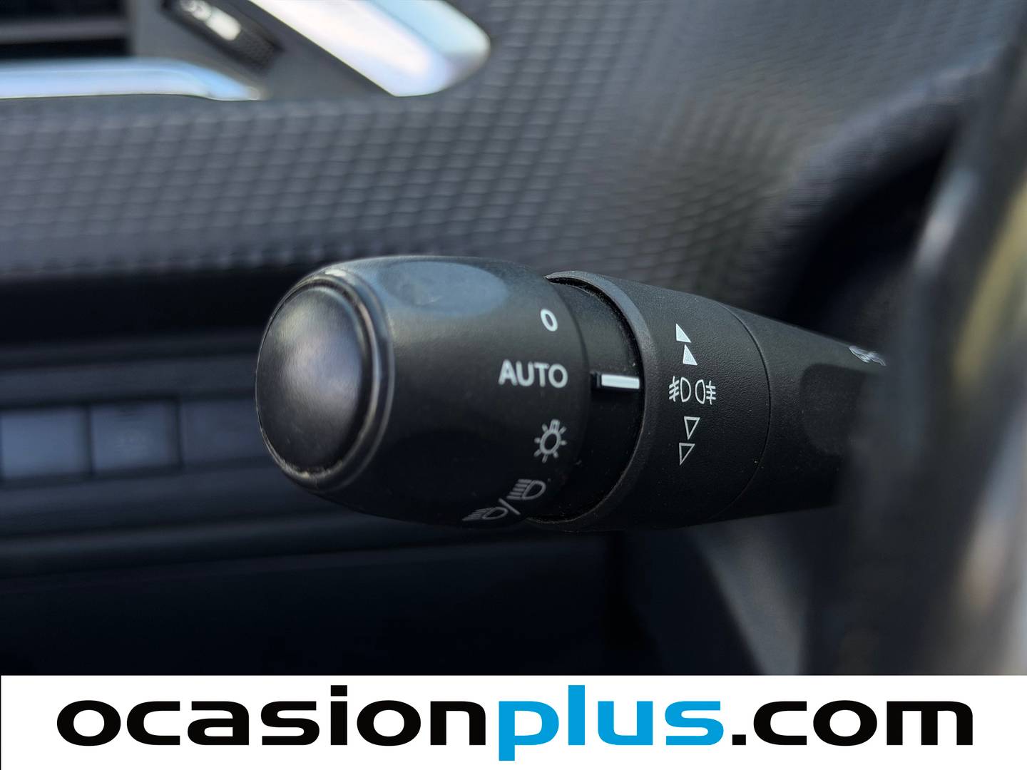 Accesorios del Peugeot 2008 Peugeot 2008 BlueHDi 120 S&S Allure (120 CV)