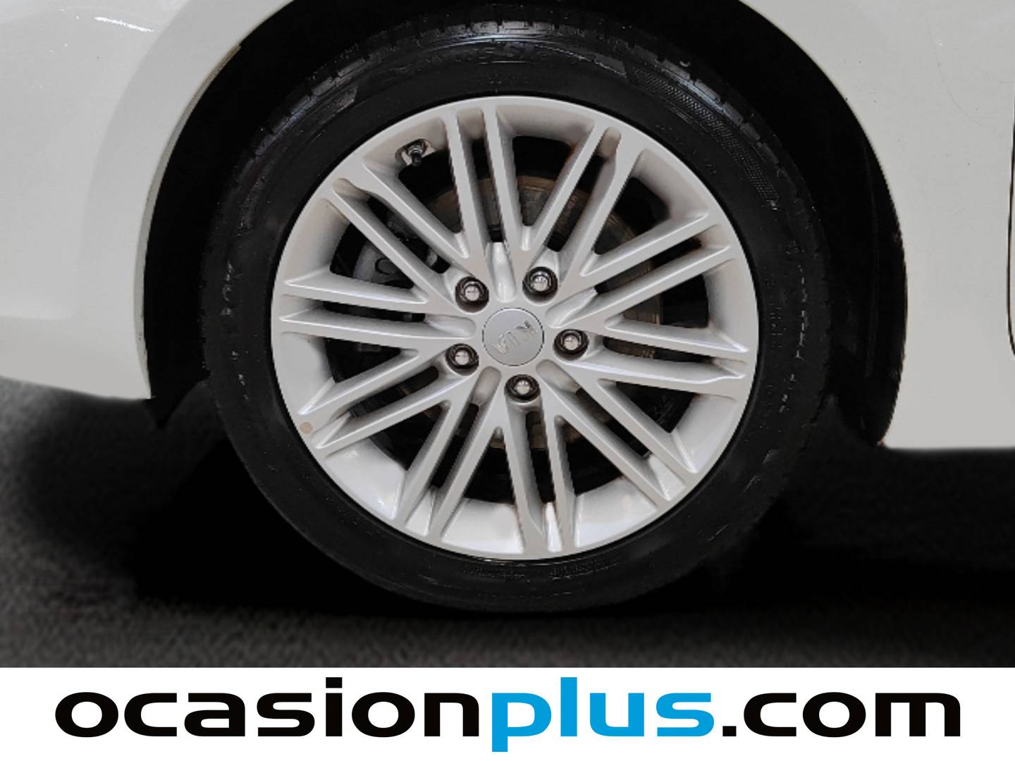 KIA Carens KIA Carens 1.6 GDi Drive (135 CV) de segunda mano