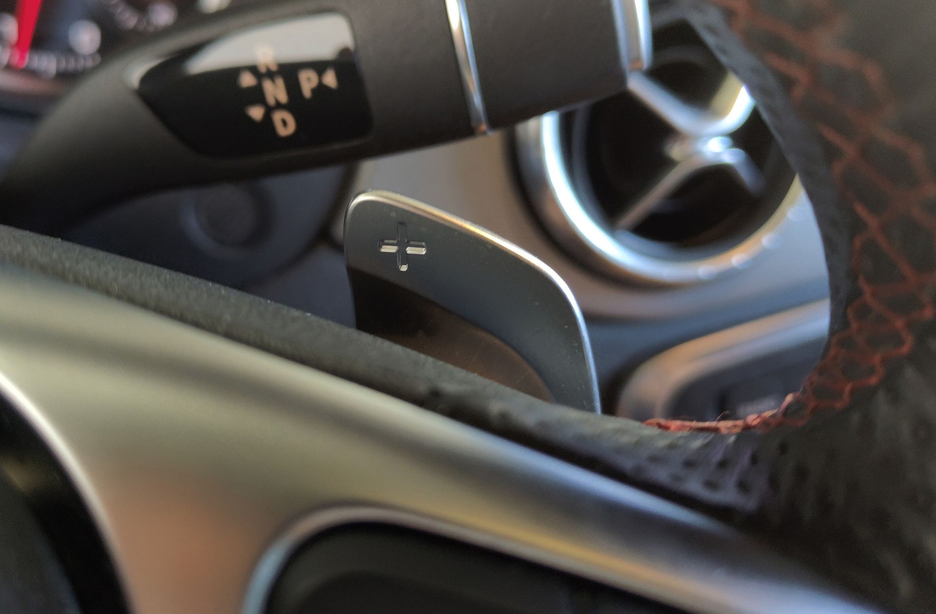 Mercedes-Benz CLA Shooting Brake 200 Pack AMG - foto 32