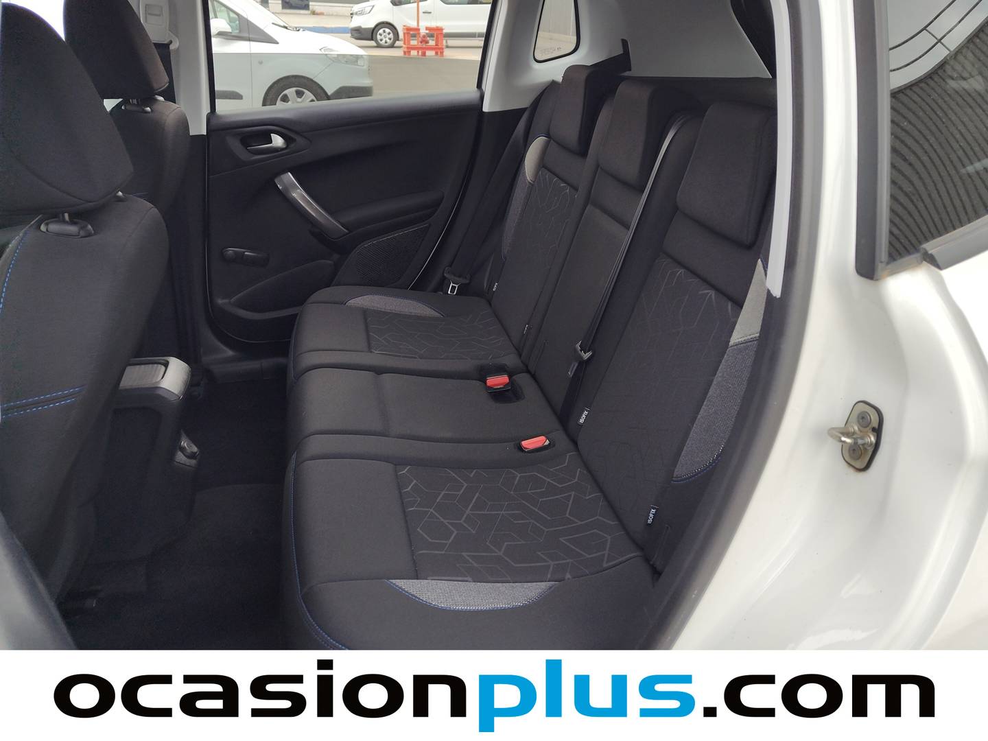 Foto asientos traseros Peugeot 2008 Peugeot 2008 PureTech 82 Style (82 CV)