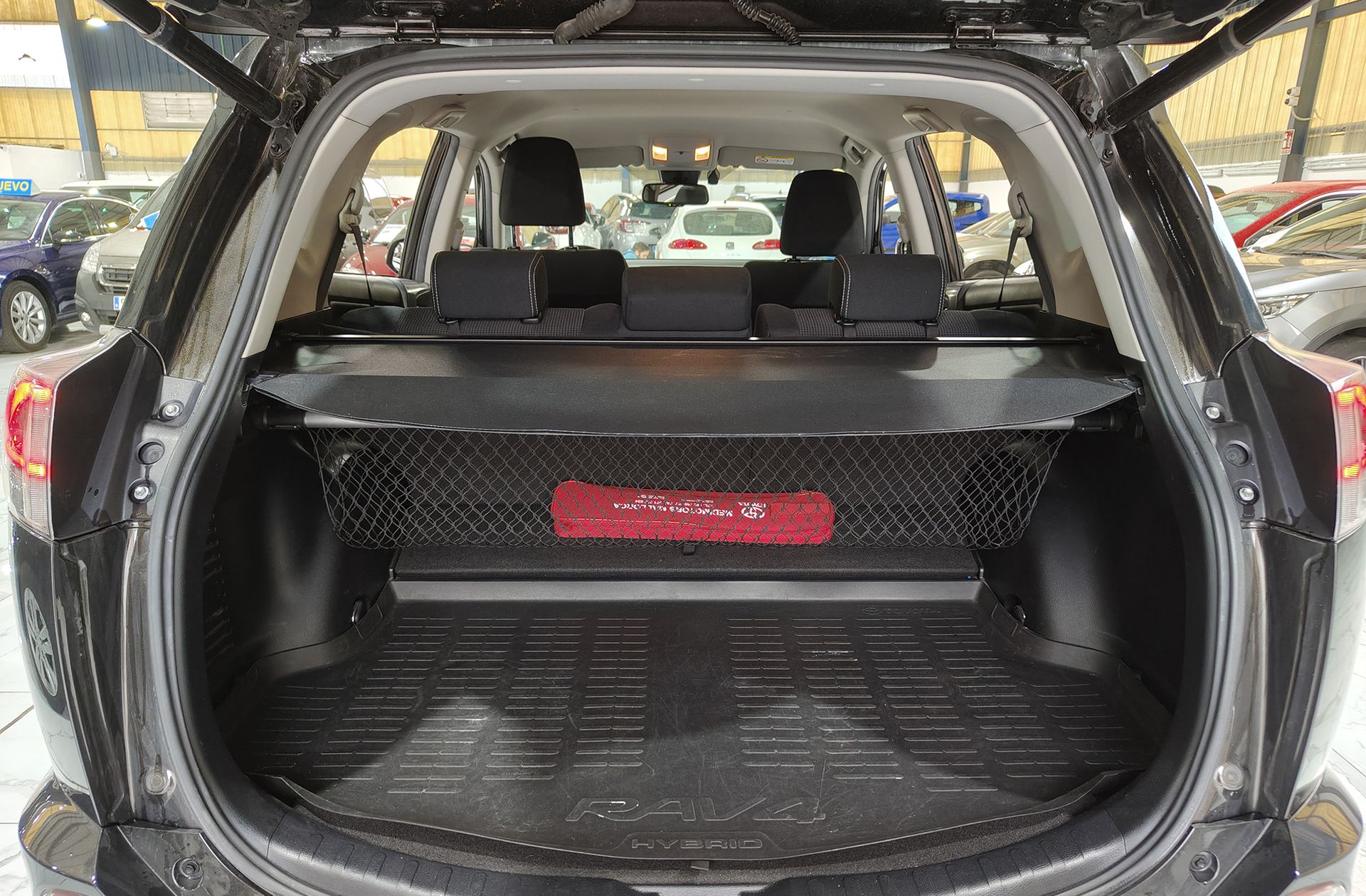Toyota RAV4 2.5l hybrid Advance 2WD - foto 15