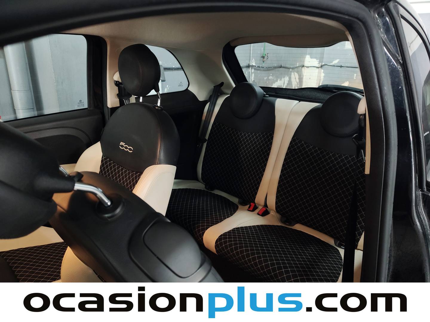 Foto asientos traseros Fiat 500 Fiat 500 1.0 Hybrid Dolcevita  (70 CV)