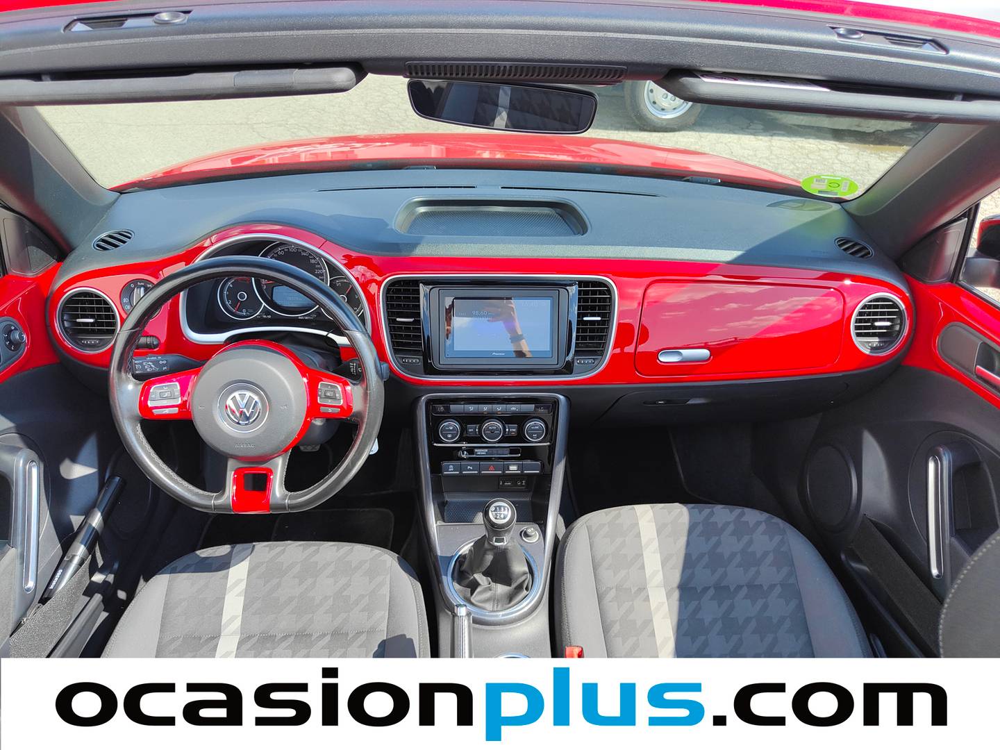 Volkswagen Beetle Cabrio Volkswagen Beetle Cabrio Design 2.0 TDI BMT (110 CV) seminuevo
