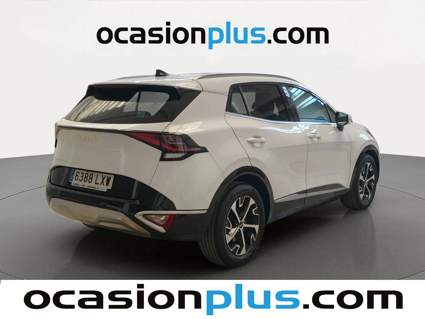 Foto trasera KIA Sportage KIA Sportage 1.6 T-GDi MHEV Tech 4x2 (150 CV) derecha