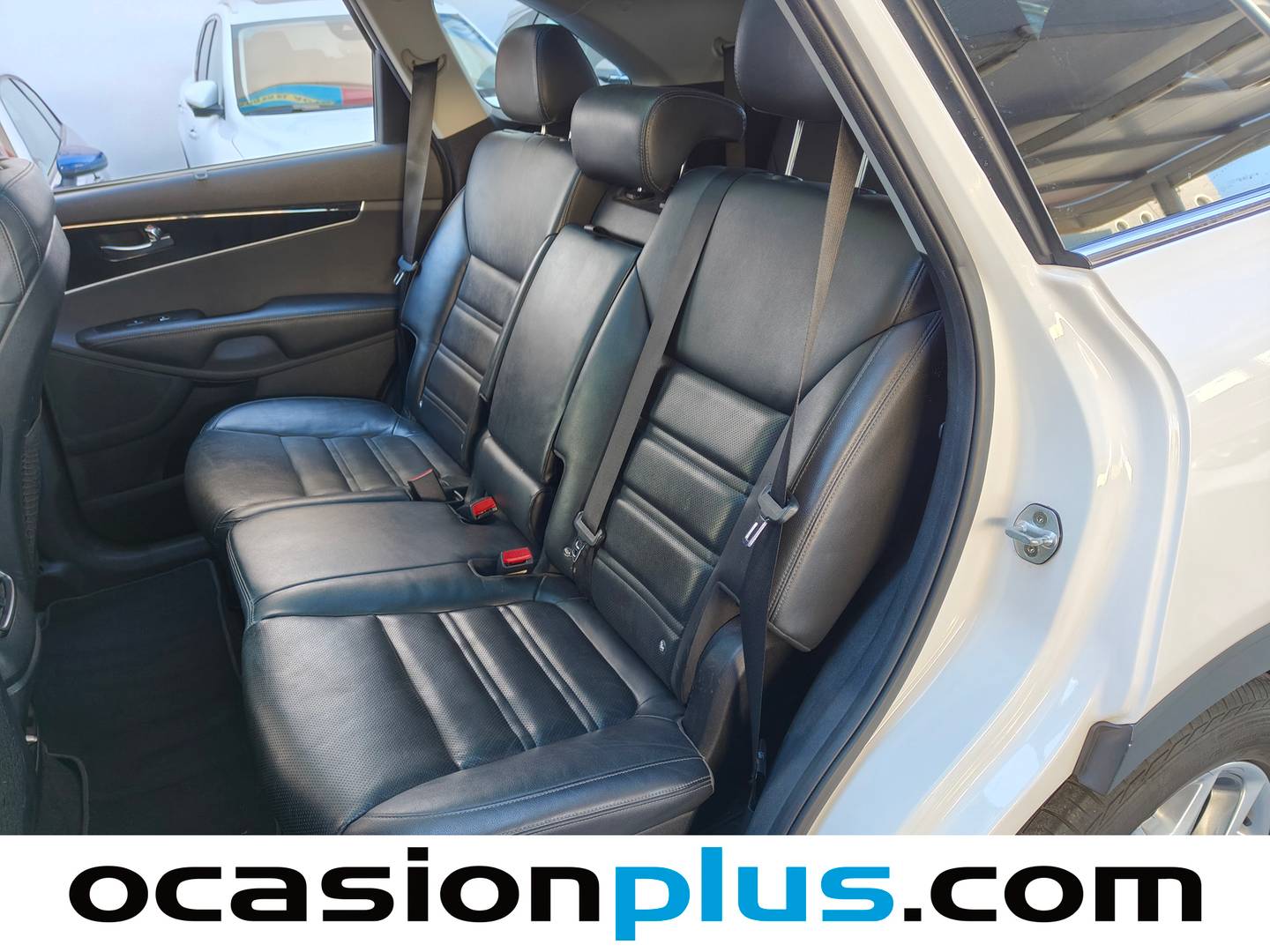 Foto asientos traseros KIA Sorento KIA Sorento 2.2 CRDi Drive 4x4 Auto (200 CV) 7 Plazas