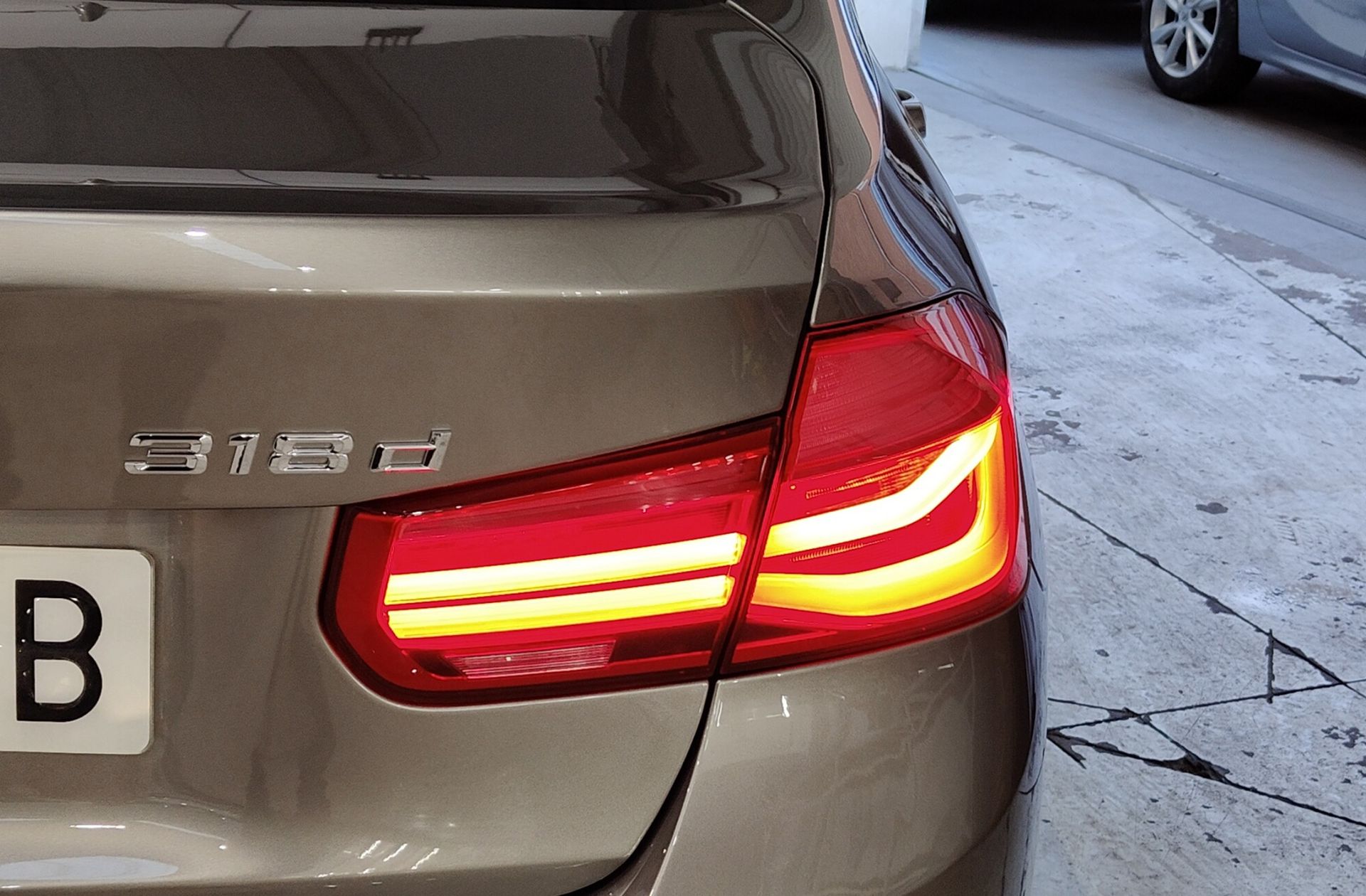 BMW Serie 3 318d - foto 14