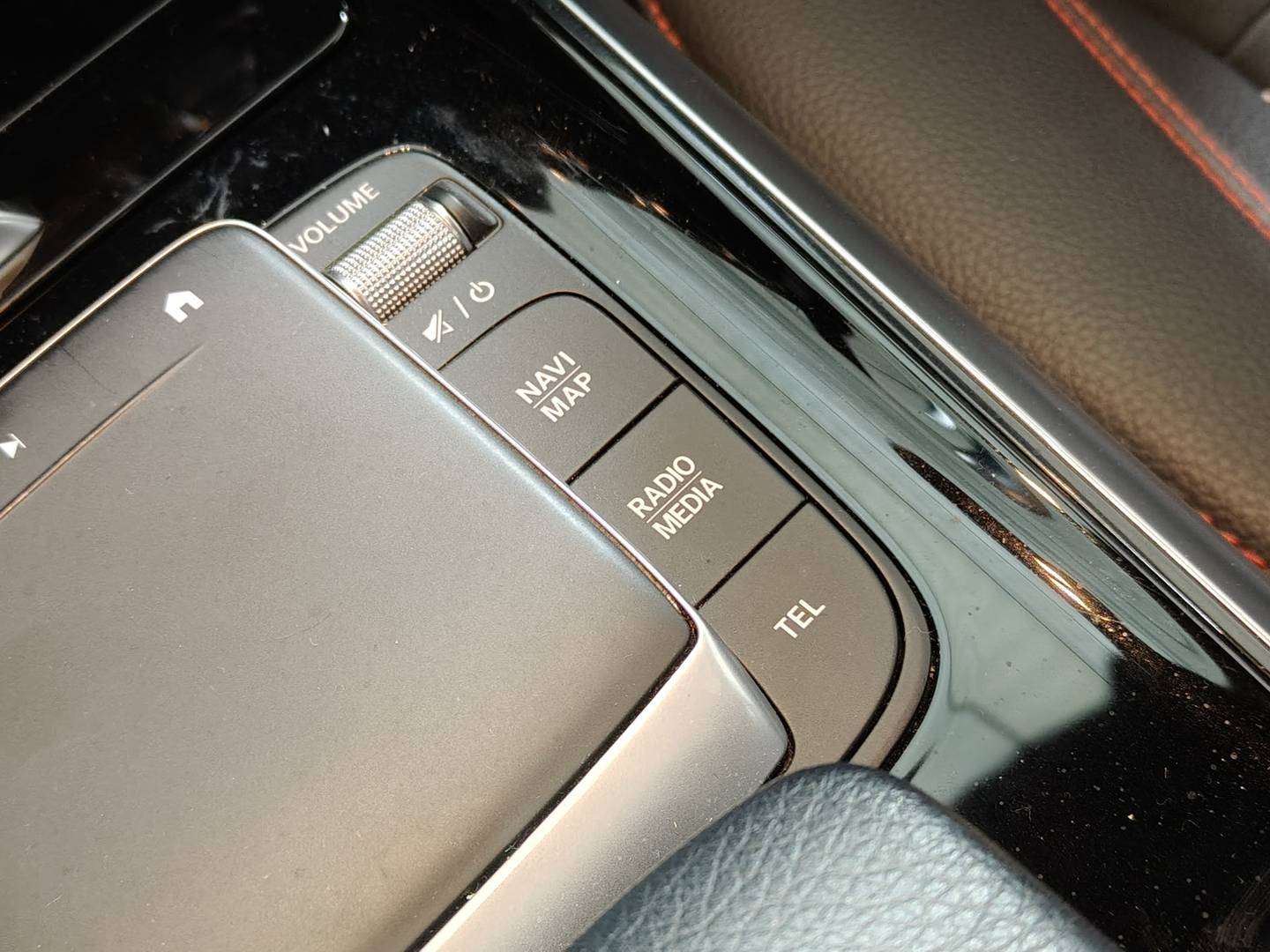 Foto Mercedes GLA Mercedes-Benz GLA 180 (136 CV) Pack AMG