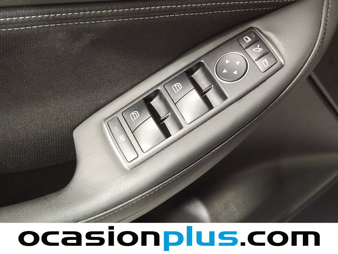 Foto Infiniti Q30 Infiniti Q30 1.6 TC Premium 7DCT (156 CV)