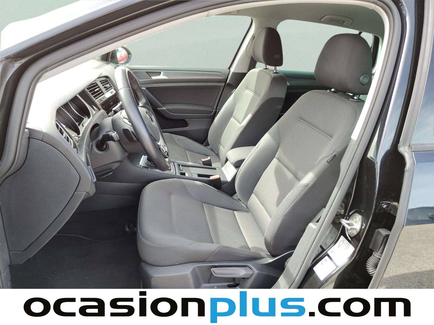 Foto asientos delanteros Volkswagen Golf Volkswagen Golf Advance 1.5 TSI Evo (130 CV) DSG