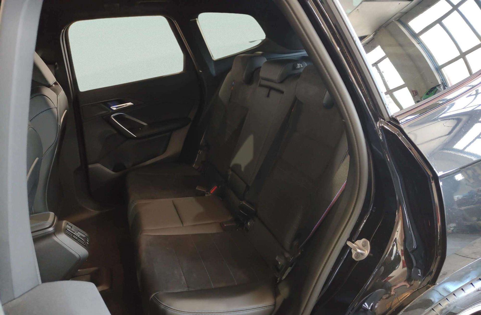 BMW iX1 eDrive20 - foto 15