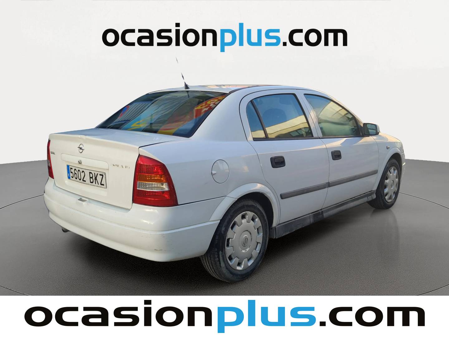 Foto trasera Opel Astra Opel Astra 1.6 Club Sedan (84 CV) derecha