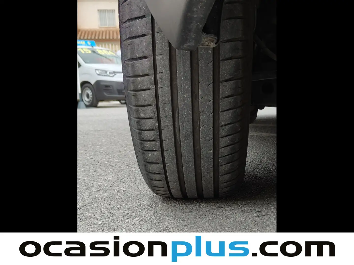 Foto Lexus NX Lexus NX 300h Corporate 2WD + Navibox (197 CV)