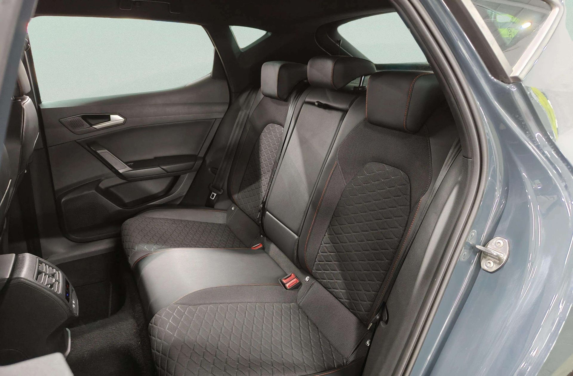SEAT León 1.5 TSI FR 25 Aniversario - foto 13