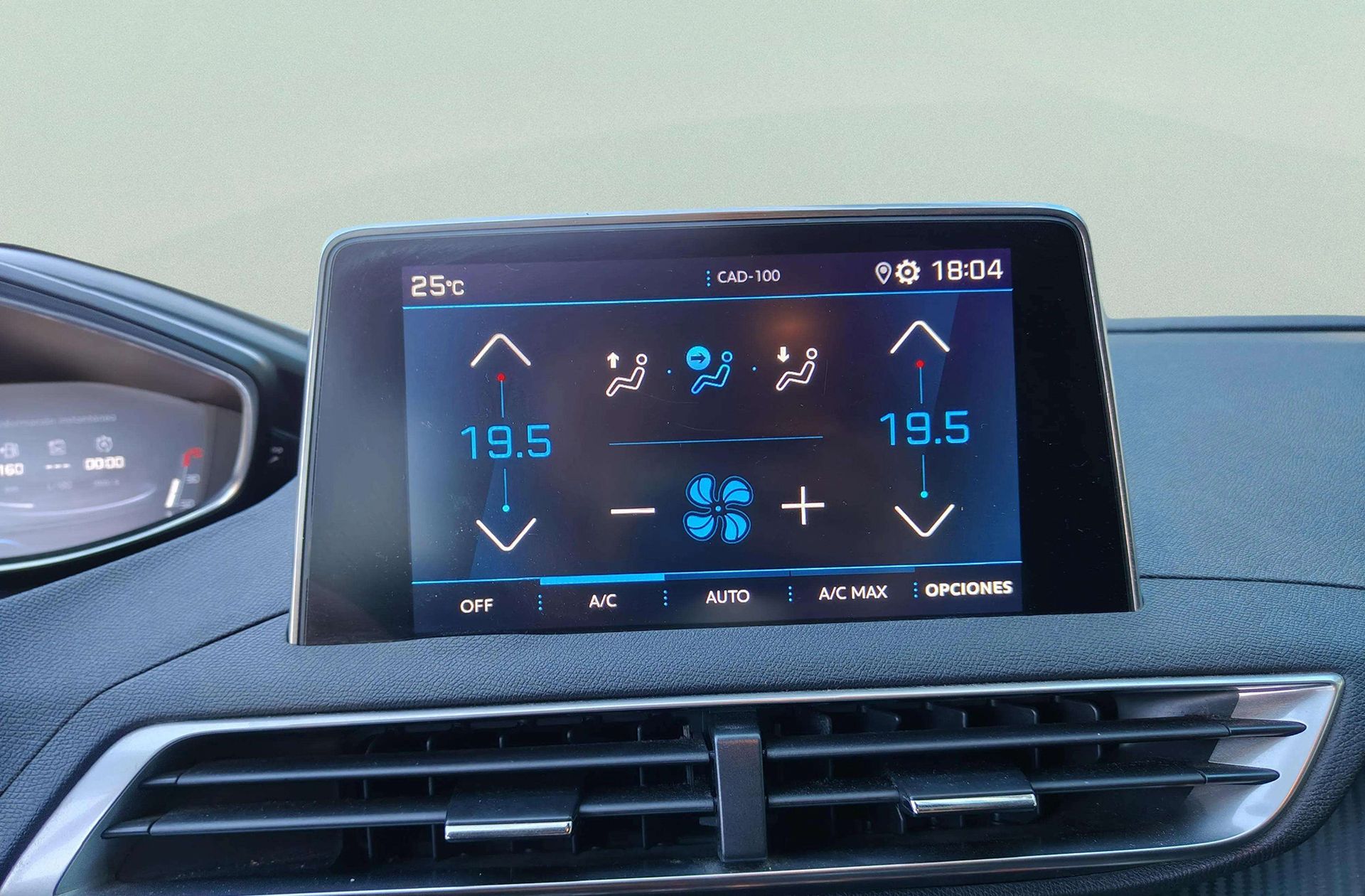 Peugeot 5008 1.2L PureTech Active 7 plazas - foto 27