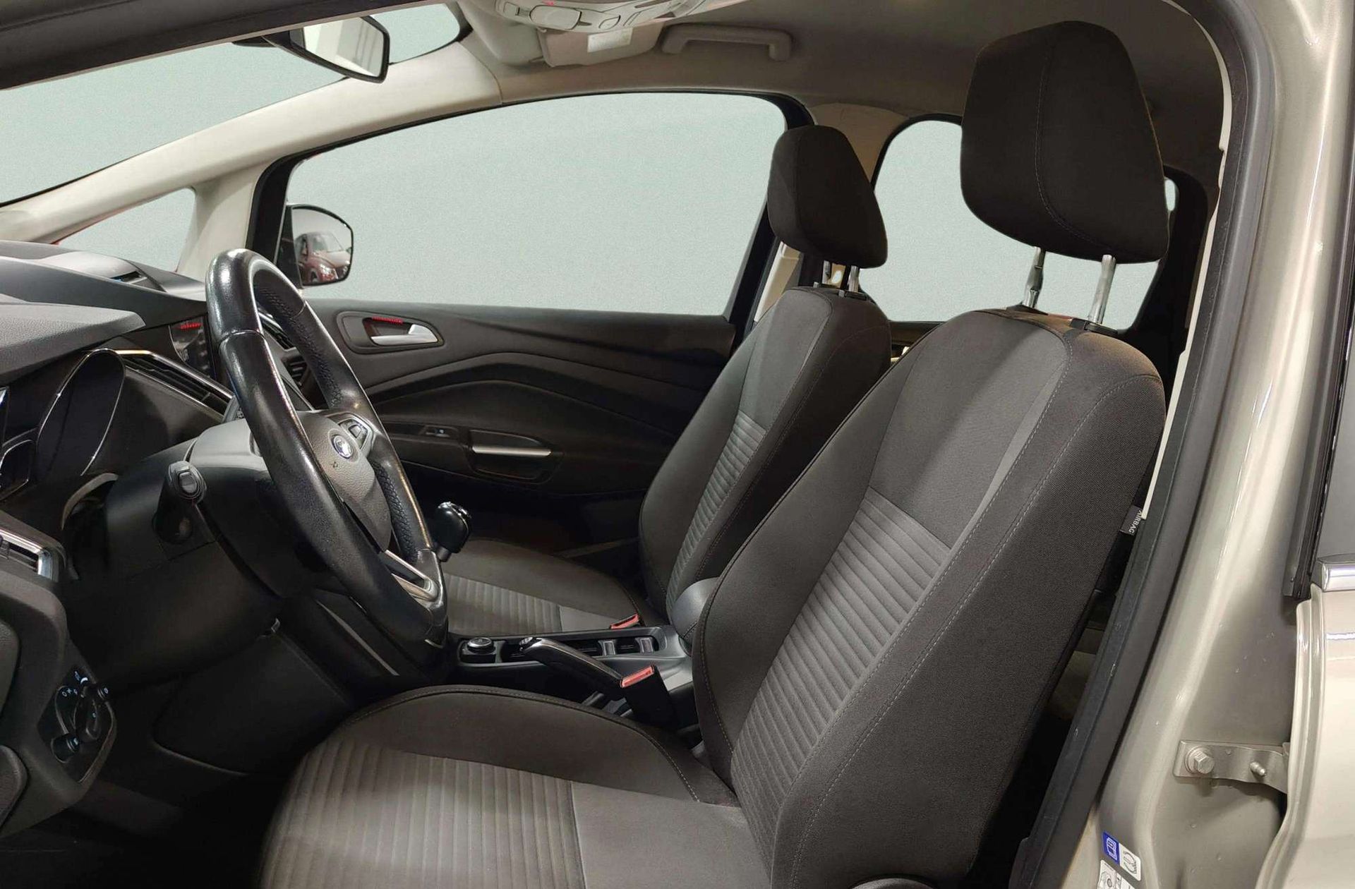 Ford C-Max 1.0 EcoBoost Titanium - foto 13