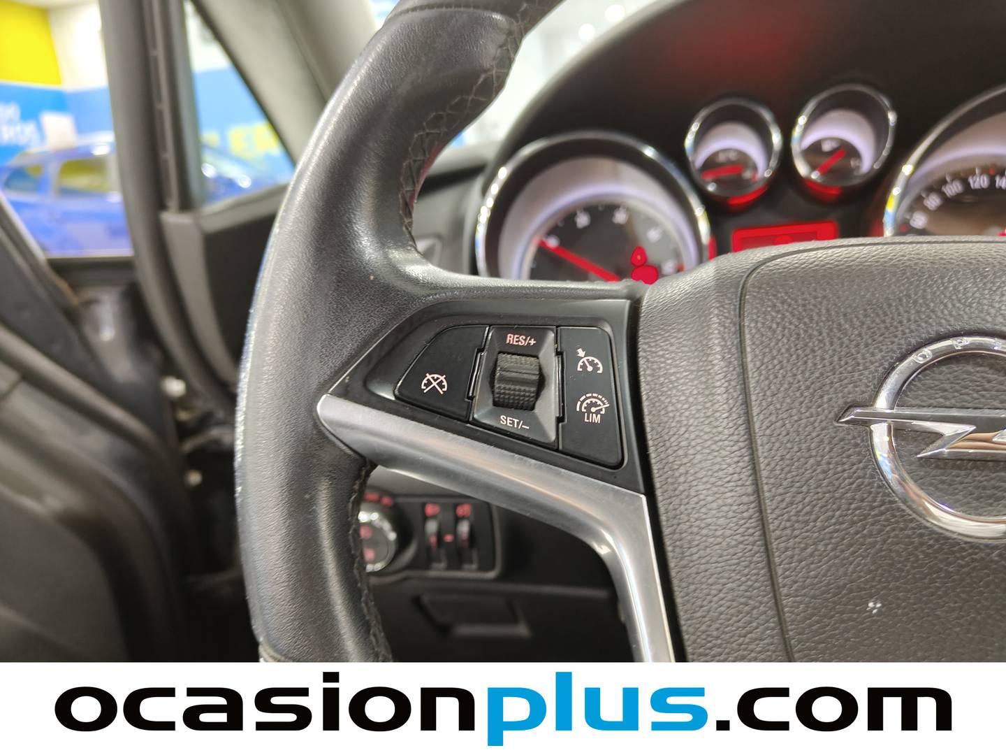 Extras y acabados del Opel Astra Opel Astra 1.6 CDTi S&S Business (110 CV)